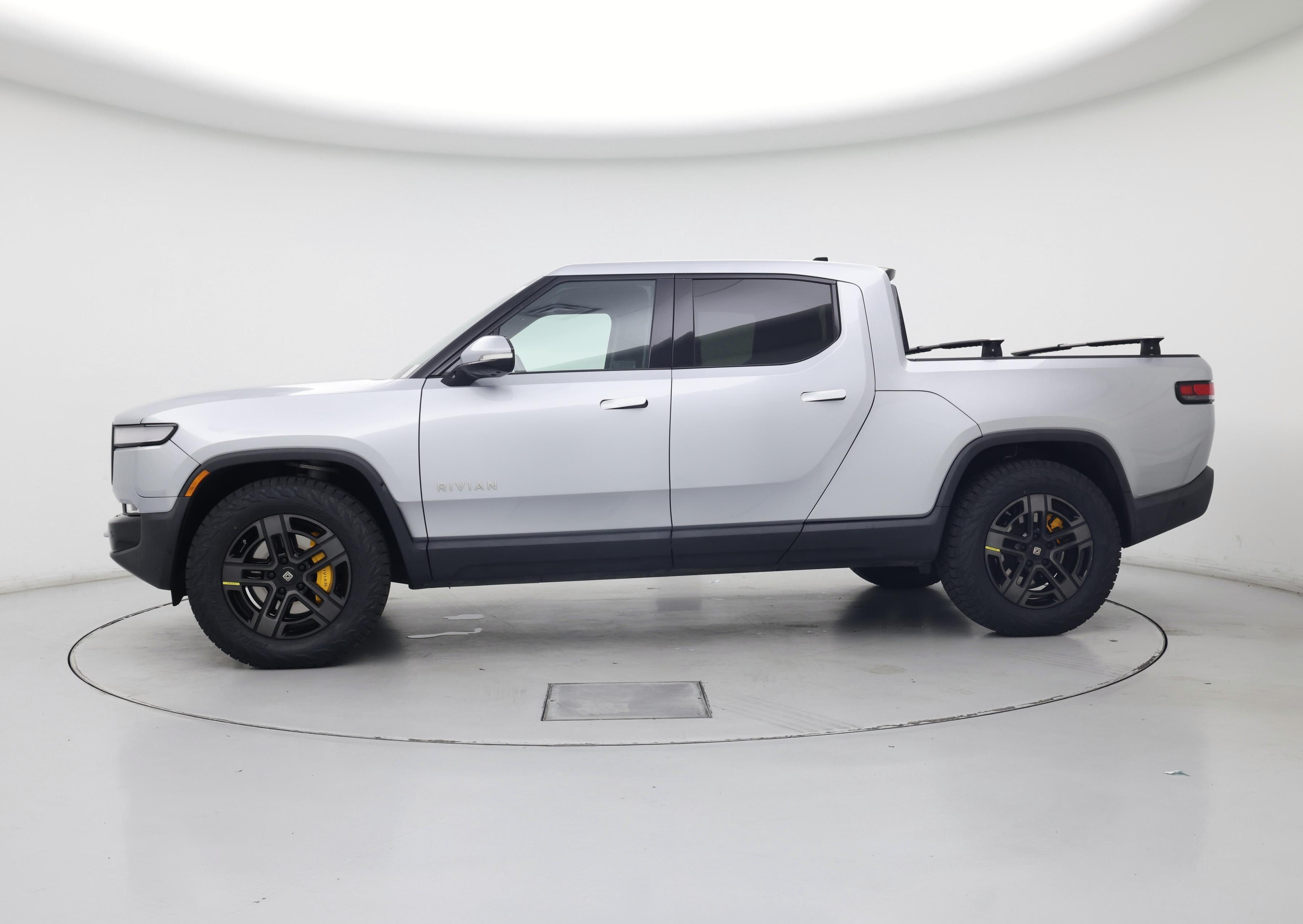 Thumbnail: 2022 Rivian R1T - 3