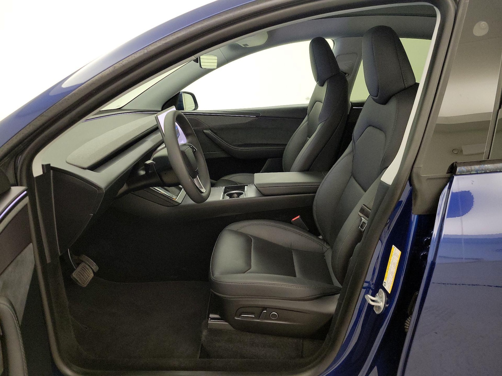 2026 Tesla Model Y Long Range - Photo 12