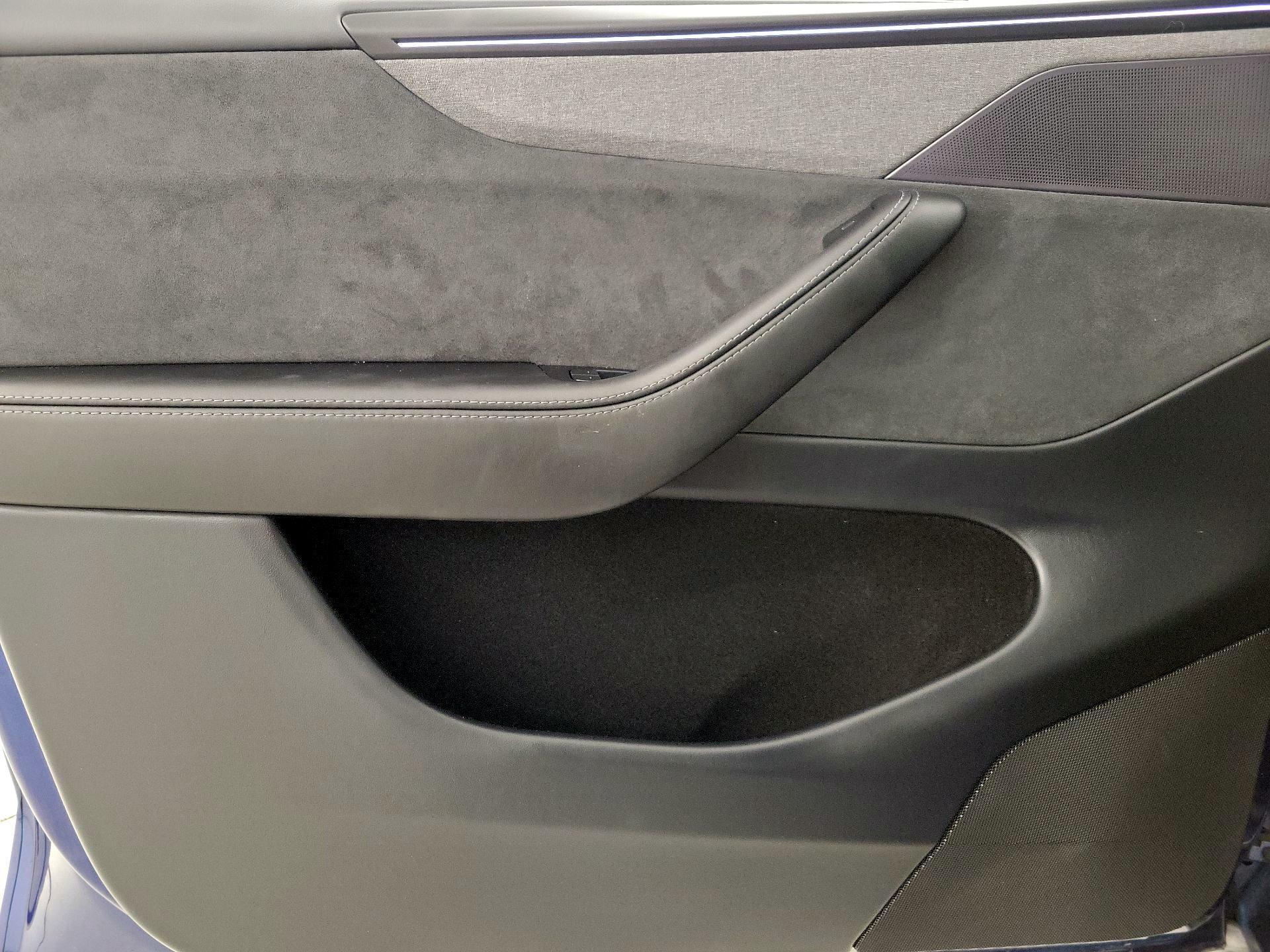 Thumbnail: 2026 Tesla Model Y - 12