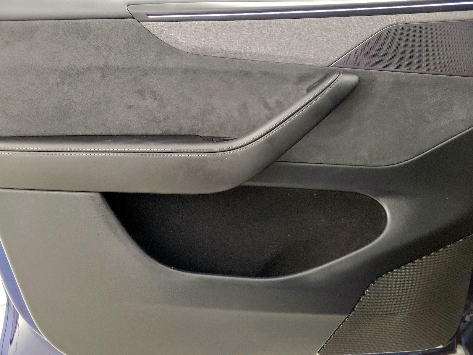 2026 Tesla Model Y Long Range - Photo 13