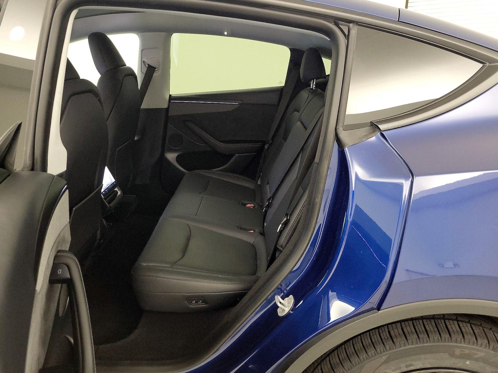 2026 Tesla Model Y Long Range - Photo 19