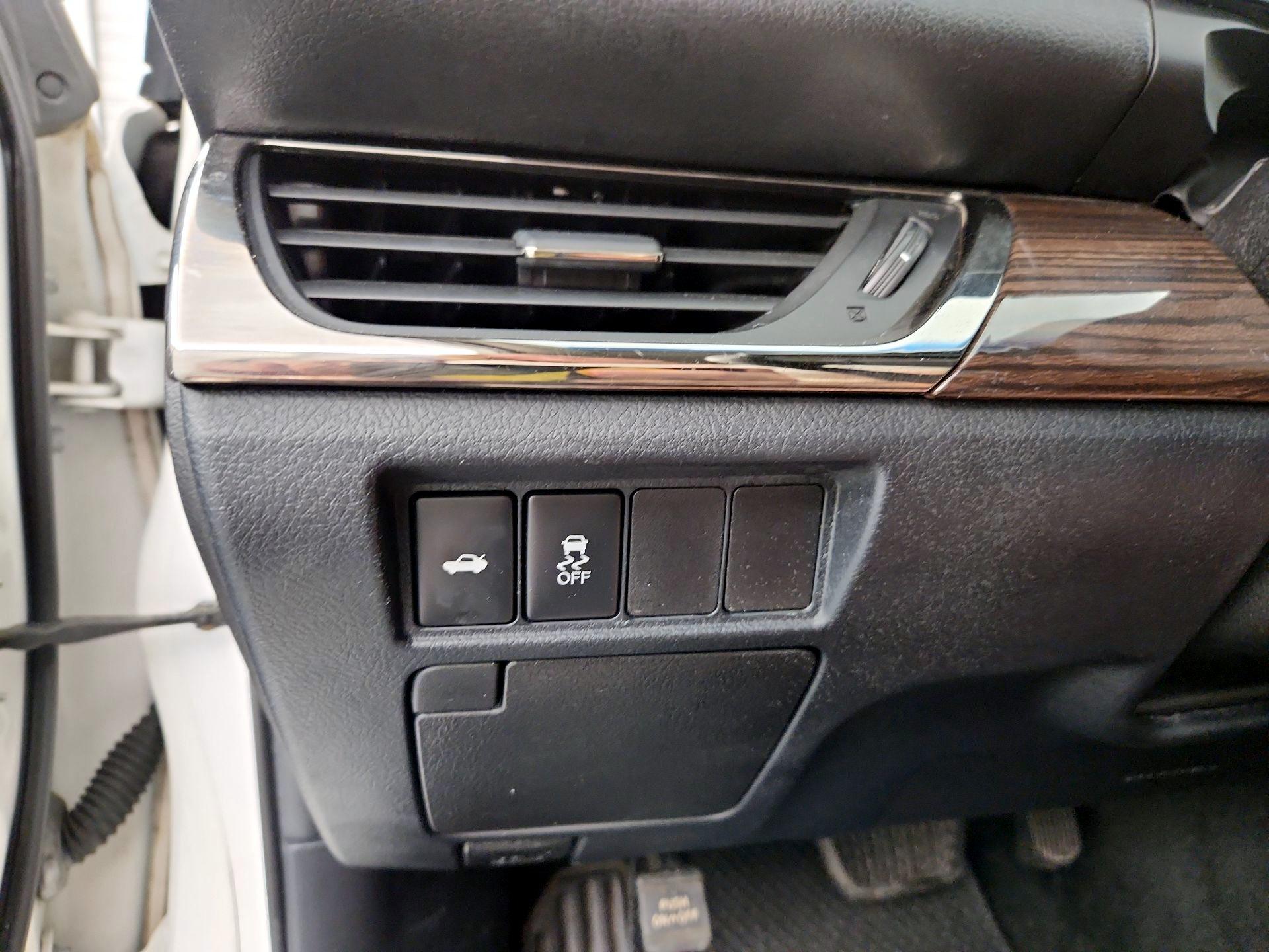 Thumbnail: 2014 Toyota Avalon - 13