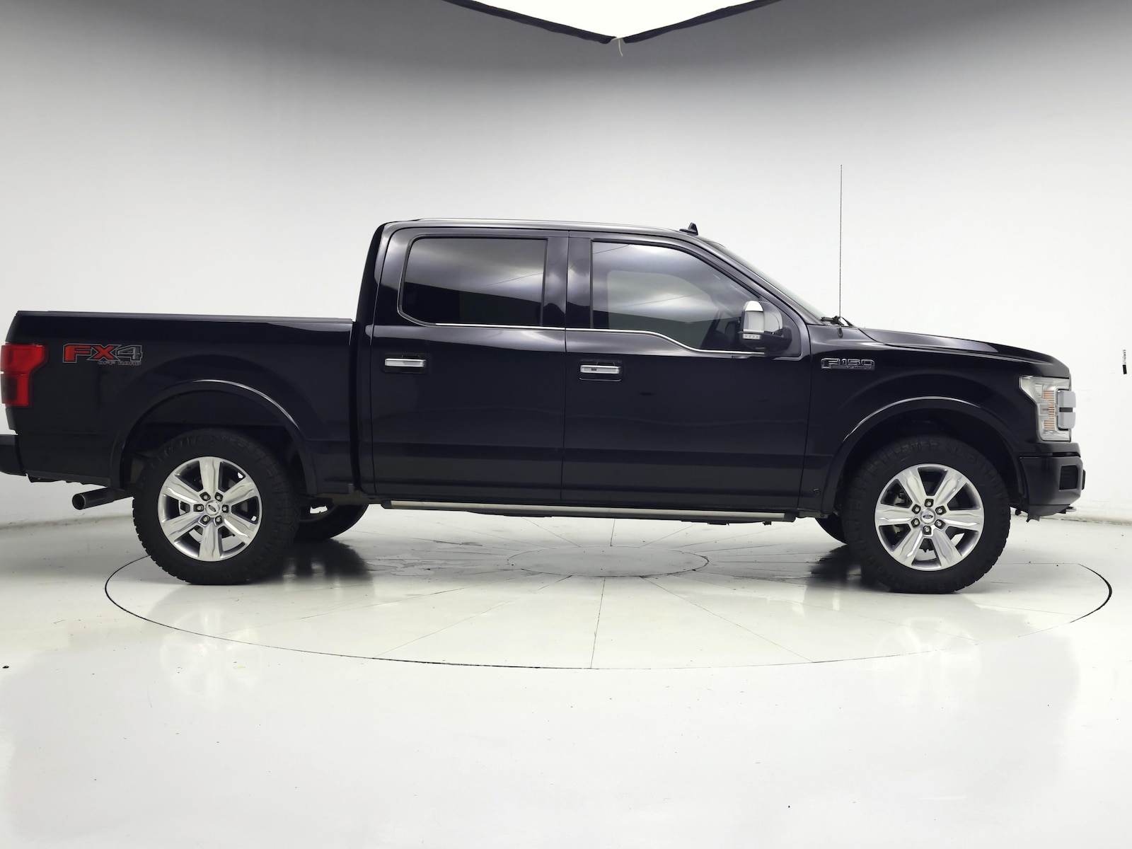 2018 Ford F-150 Platinum - Photo 8
