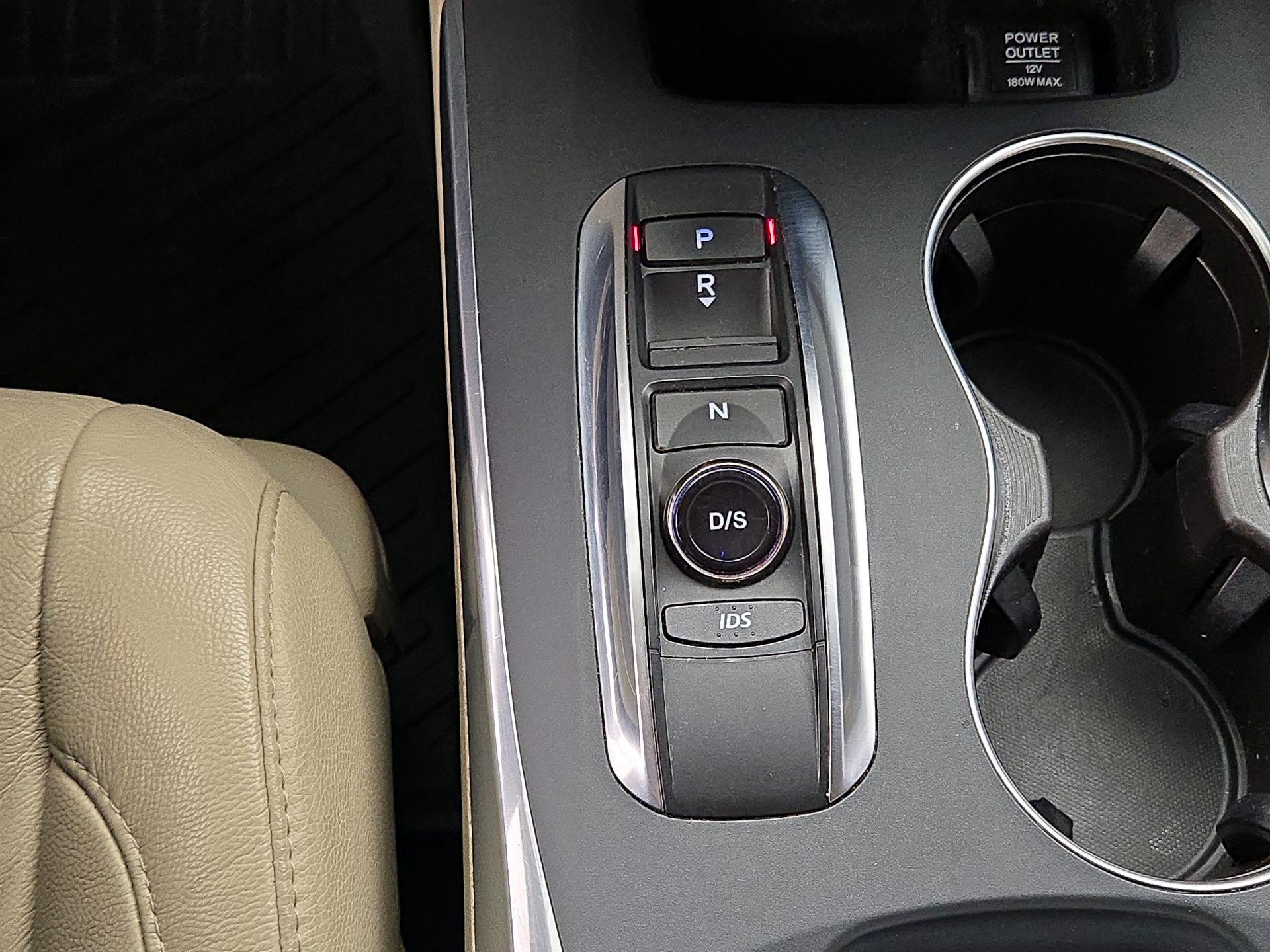 Thumbnail: 2016 Acura MDX - 17