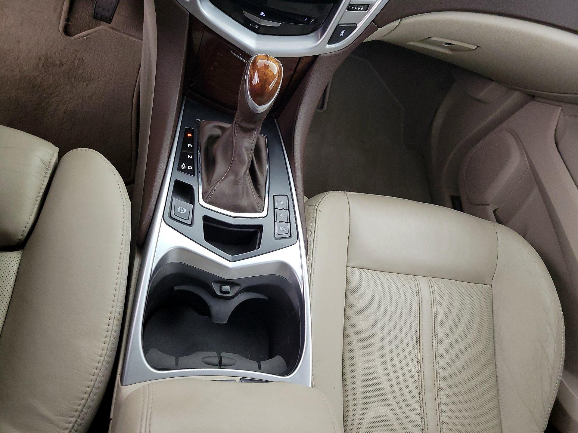 Thumbnail: 2016 Cadillac SRX - 17