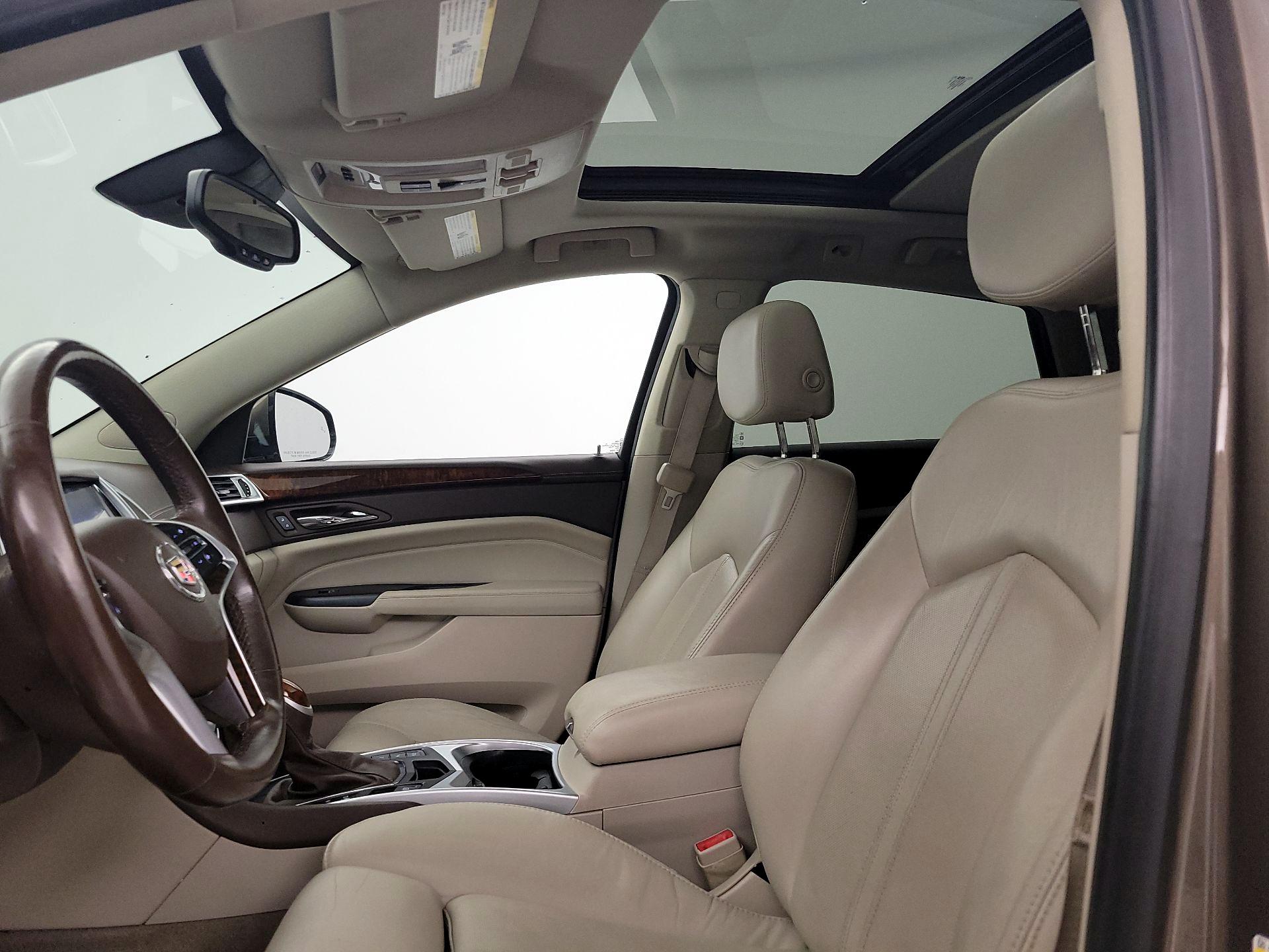 Thumbnail: 2016 Cadillac SRX - 19