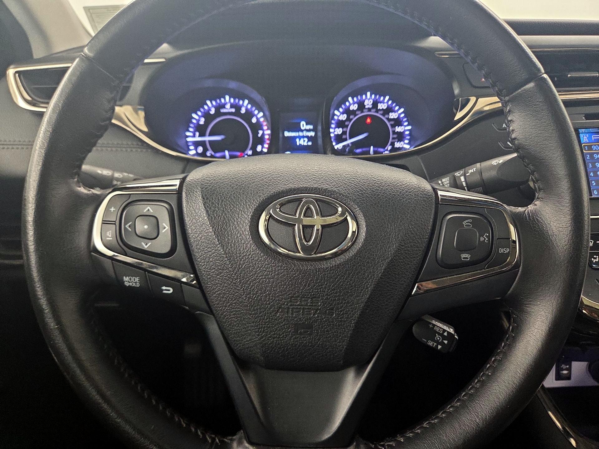 Thumbnail: 2014 Toyota Avalon - 10