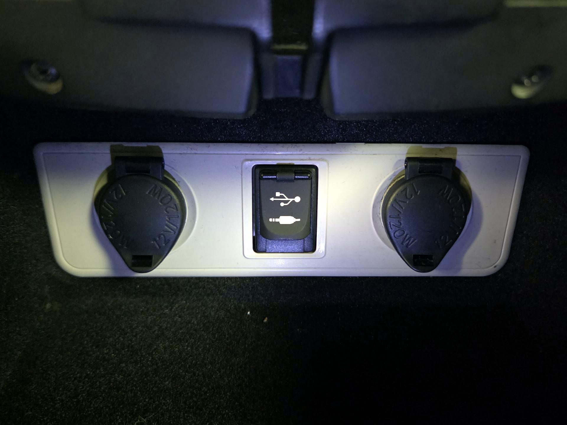 Thumbnail: 2014 Toyota Avalon - 18