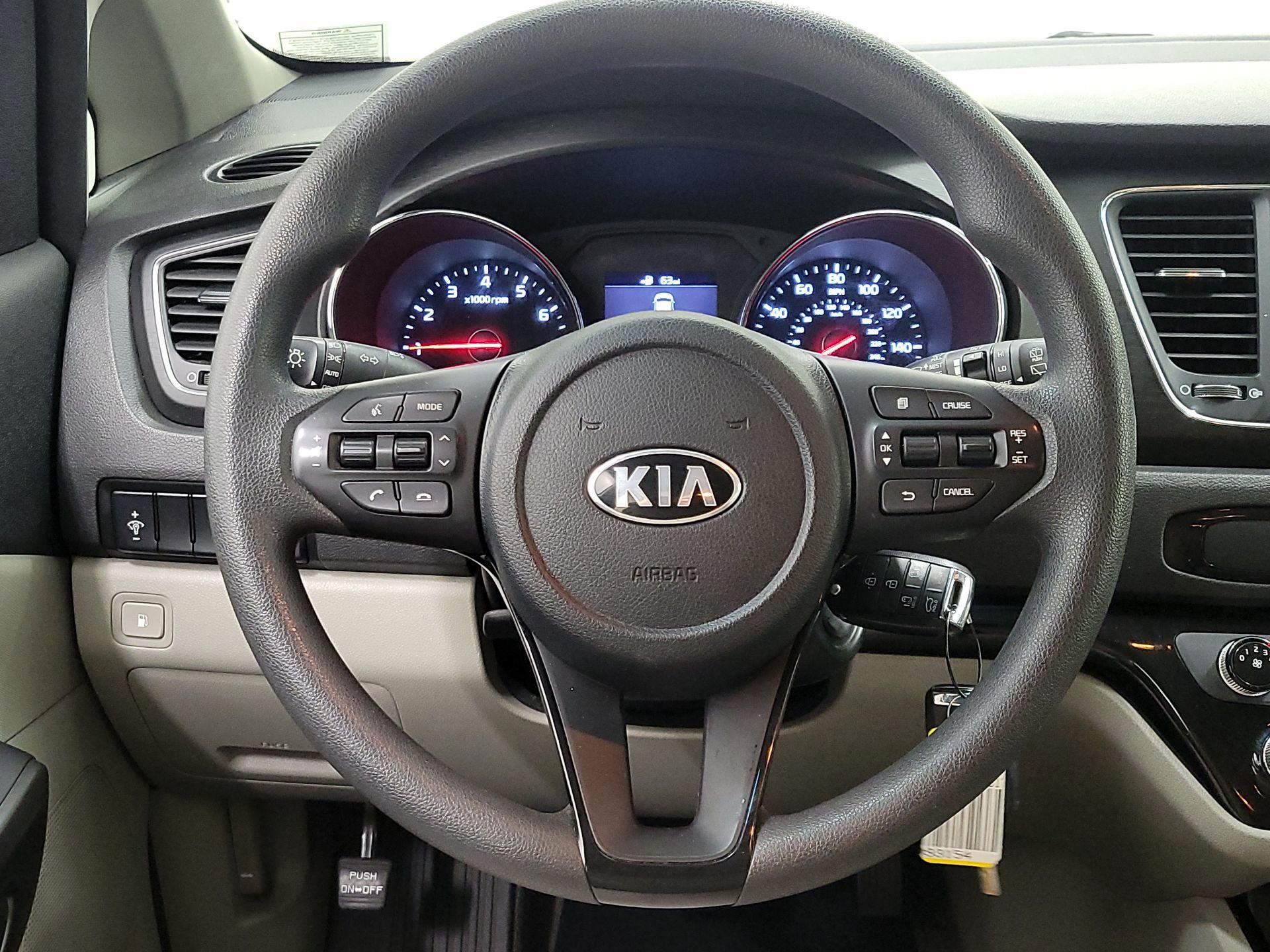Thumbnail: 2019 Kia Sedona - 10