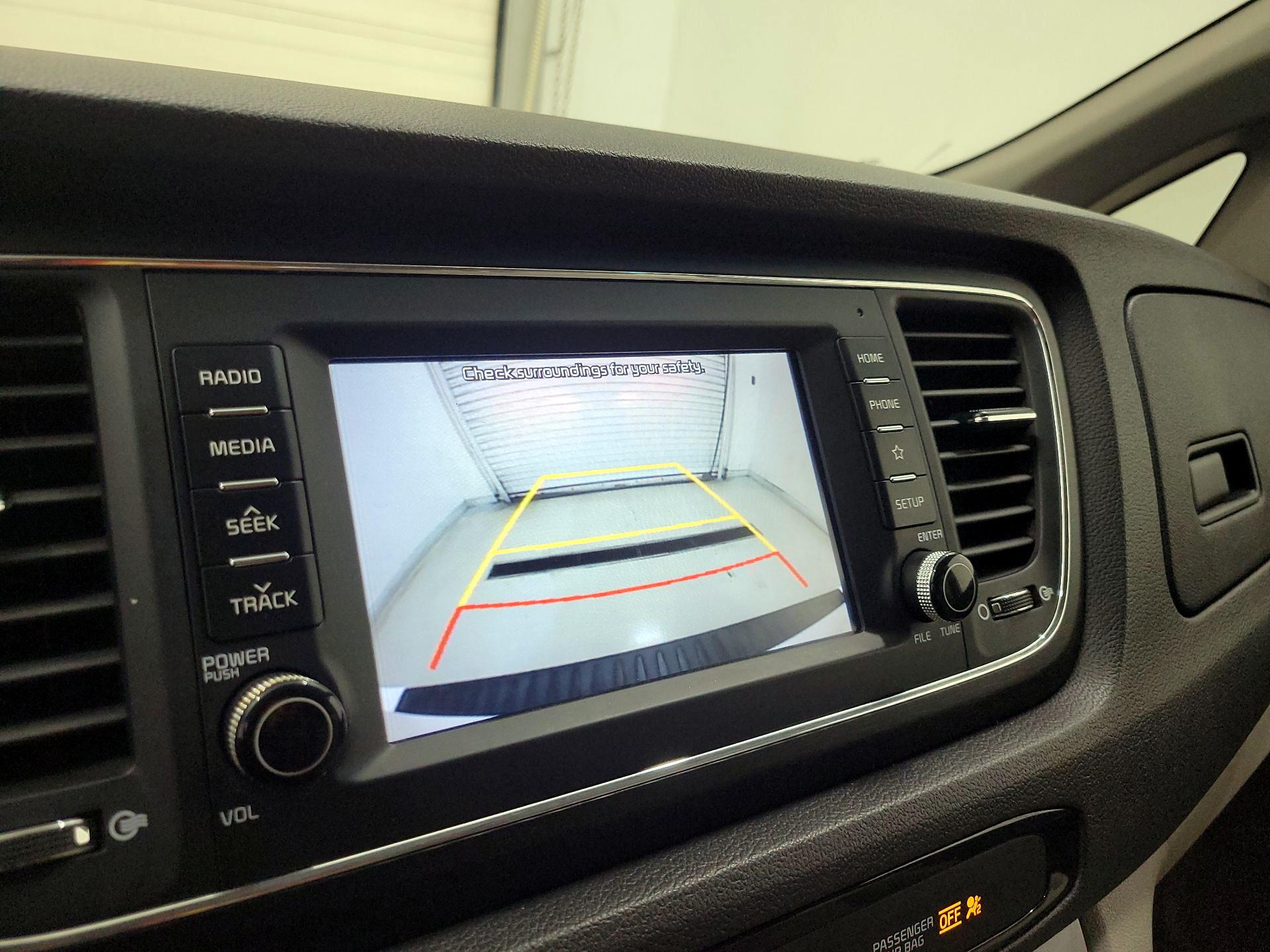 Thumbnail: 2019 Kia Sedona - 14
