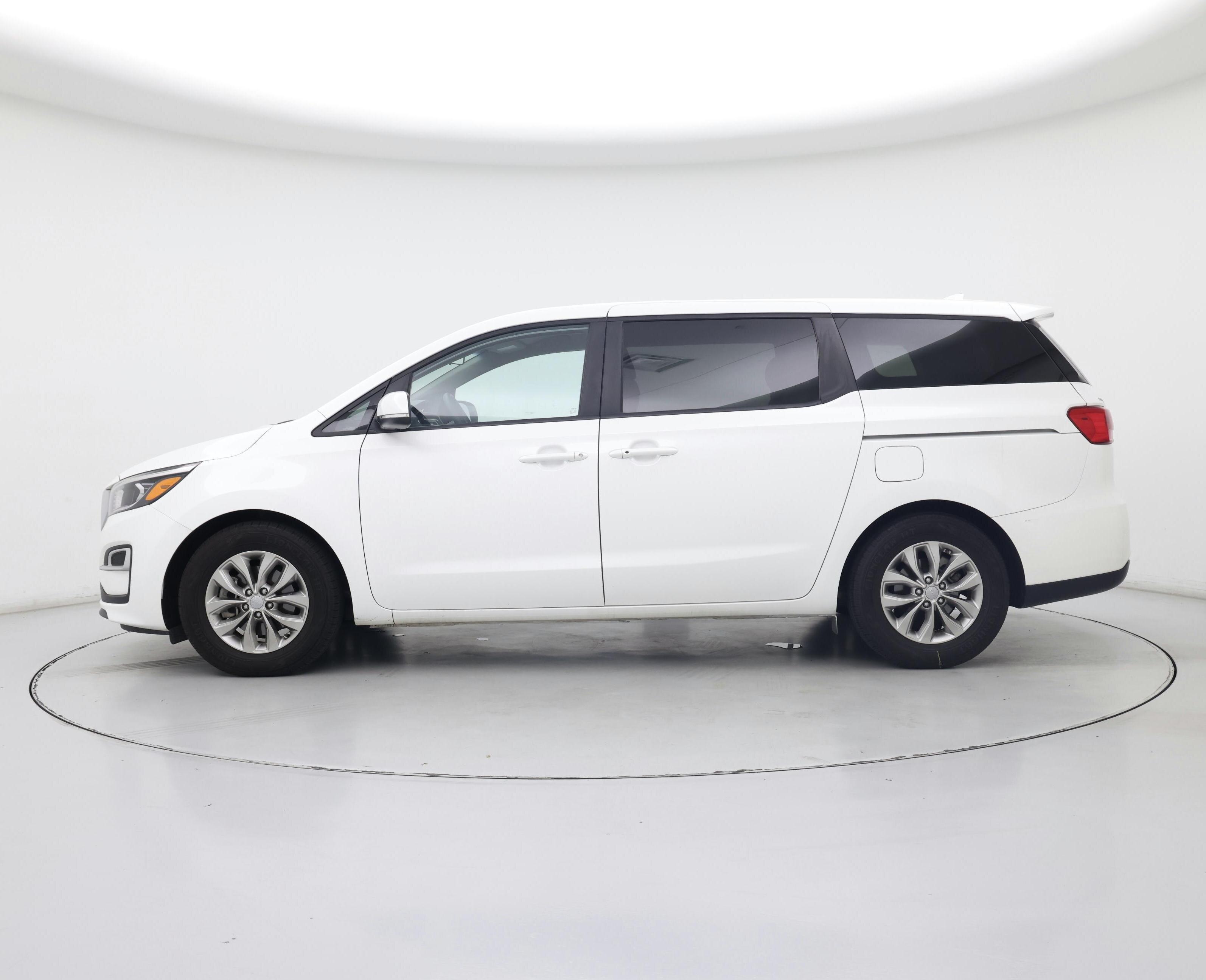 Thumbnail: 2019 Kia Sedona - 3