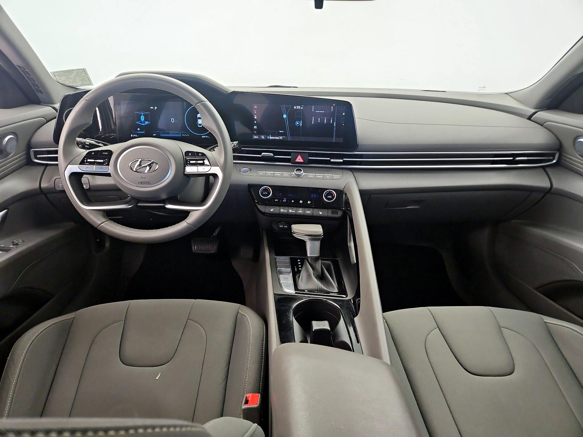 Thumbnail: 2023 Hyundai Elantra - 9