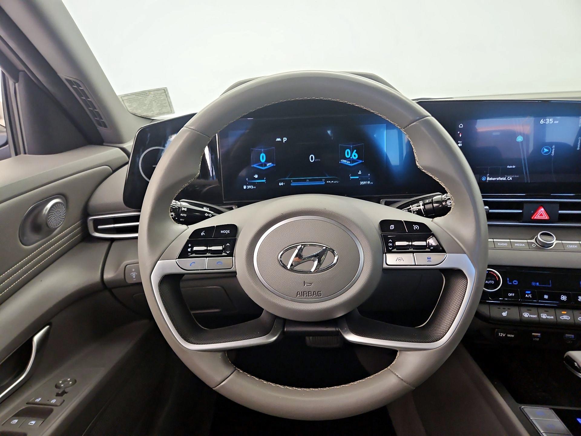 Thumbnail: 2023 Hyundai Elantra - 10