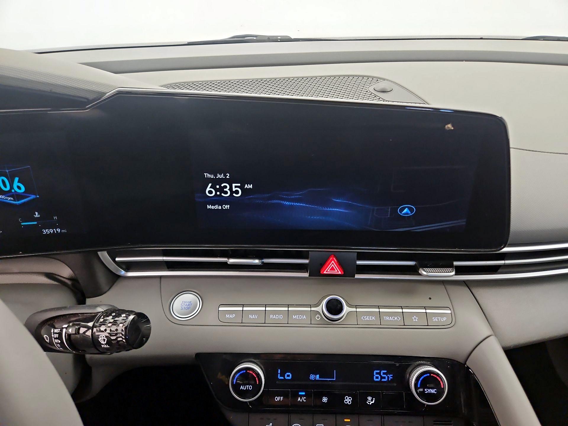 Thumbnail: 2023 Hyundai Elantra - 16