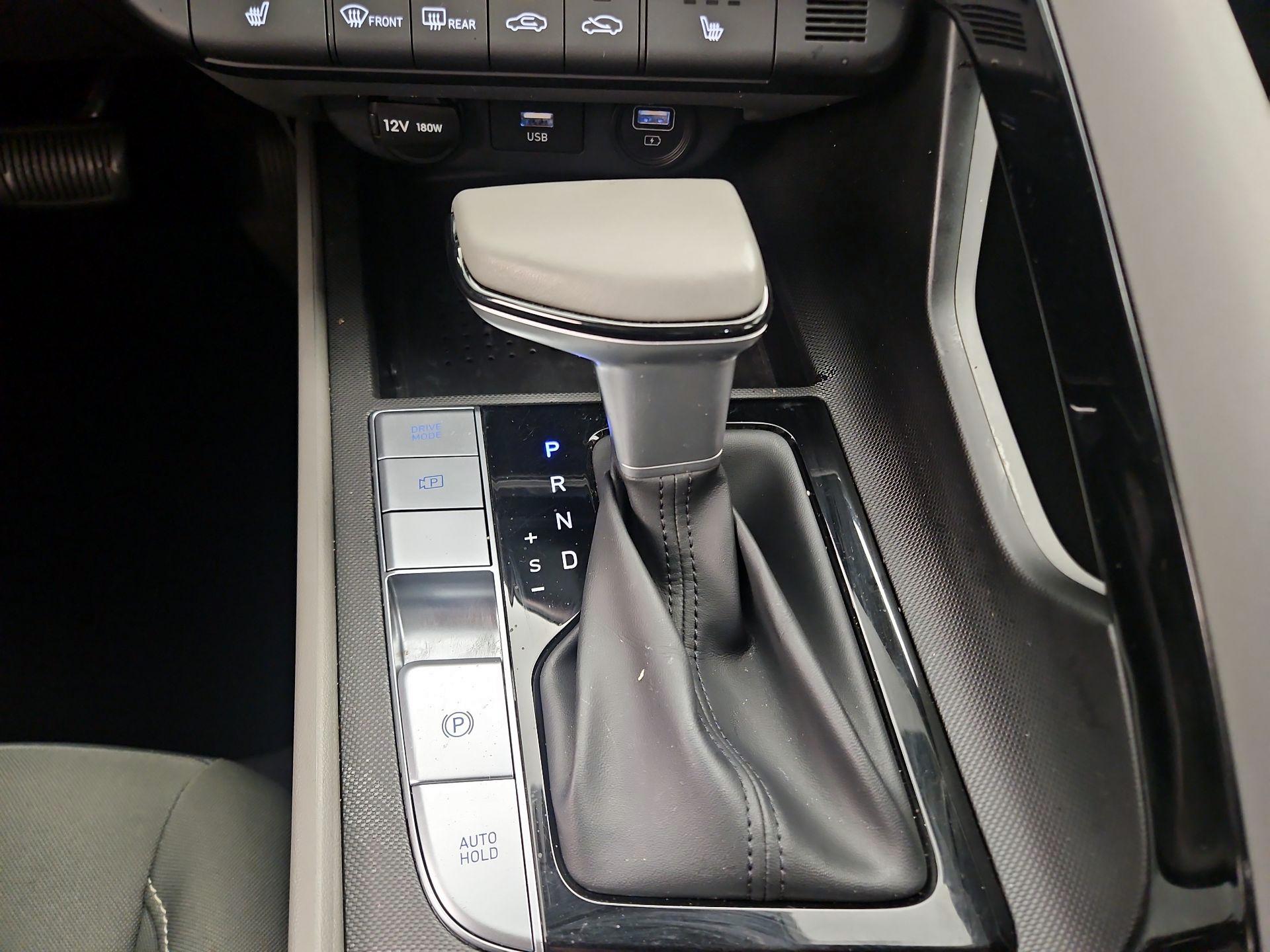 Thumbnail: 2023 Hyundai Elantra - 18