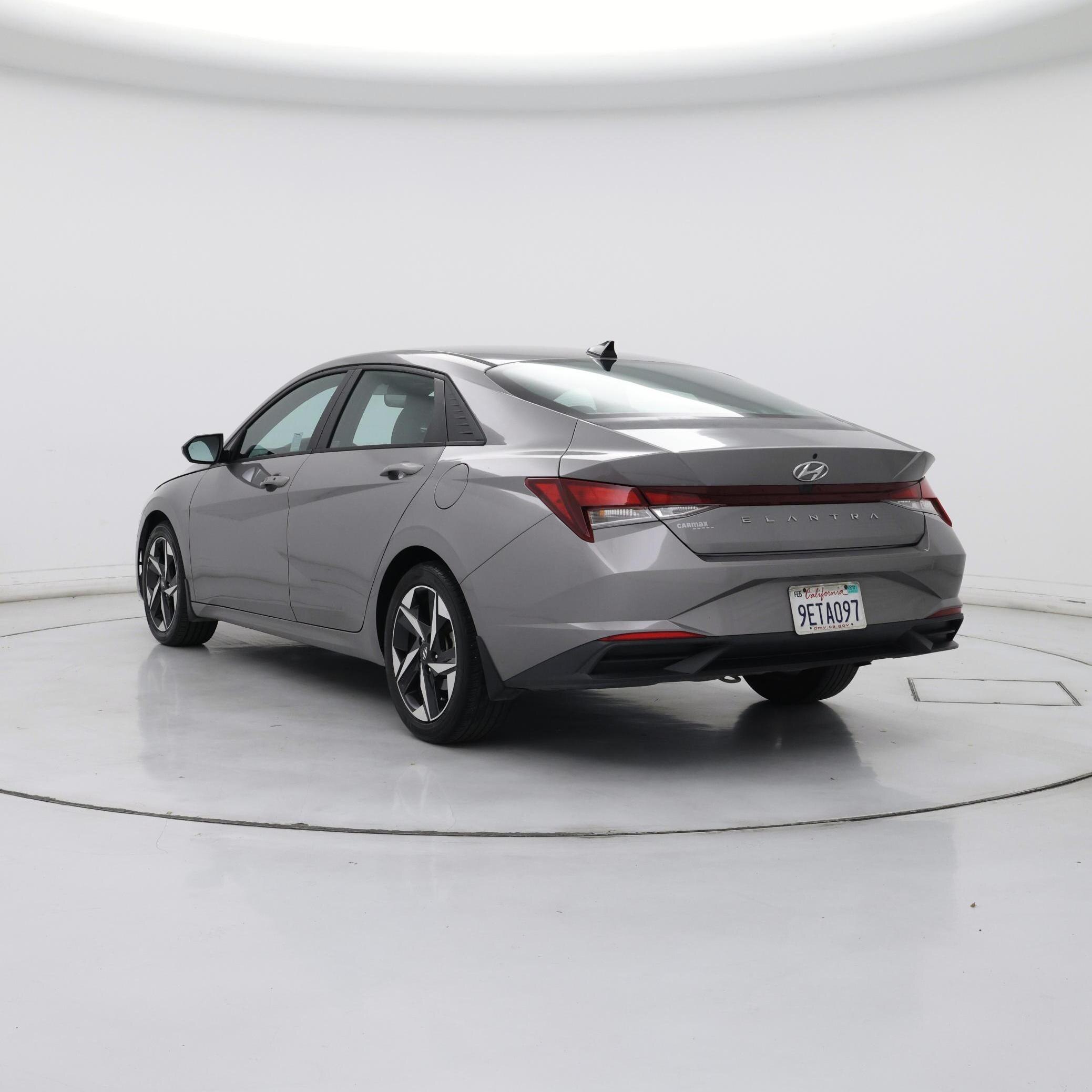 Thumbnail: 2023 Hyundai Elantra - 2