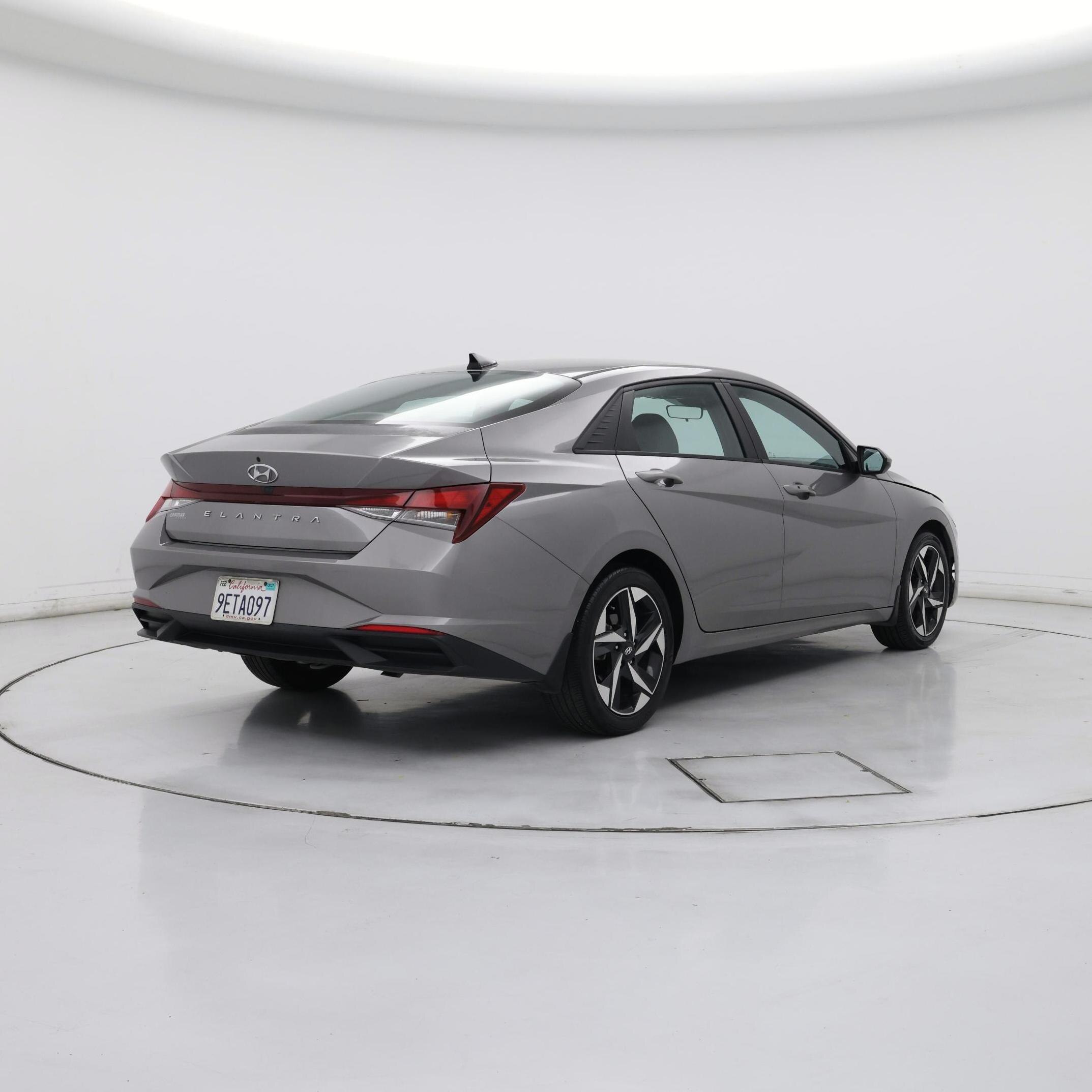 Thumbnail: 2023 Hyundai Elantra - 8