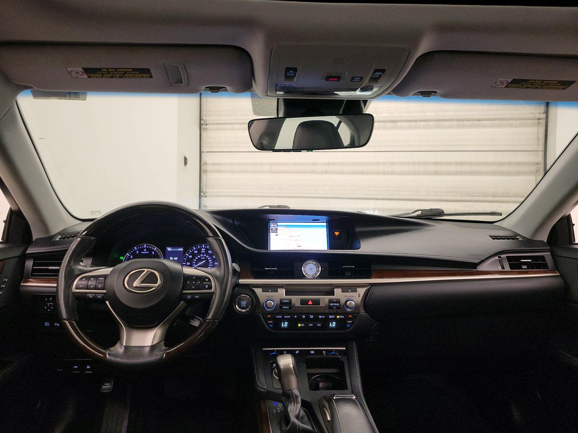 Thumbnail: 2018 Lexus ES - 9