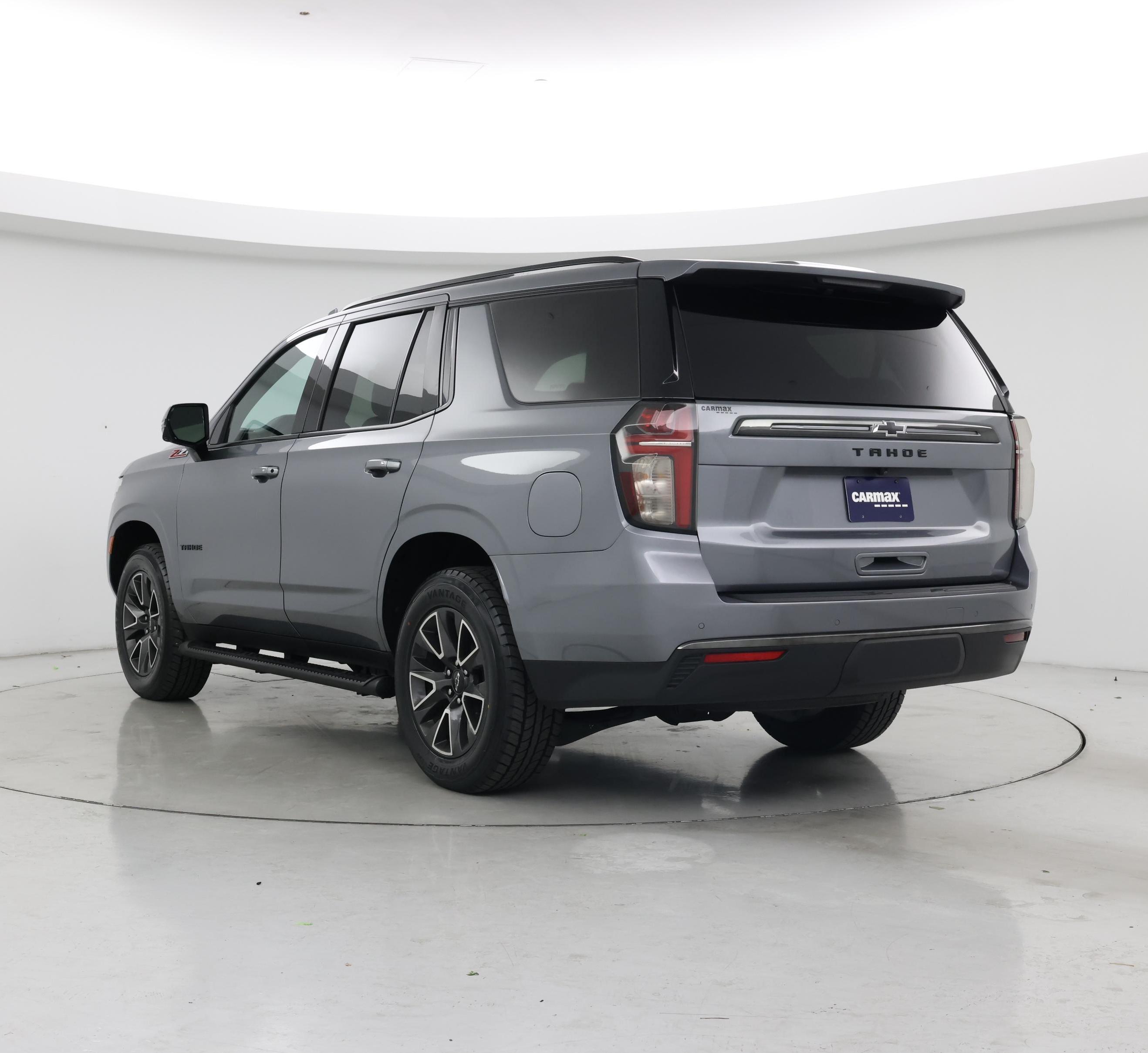 Thumbnail: 2022 Chevrolet Tahoe - 2