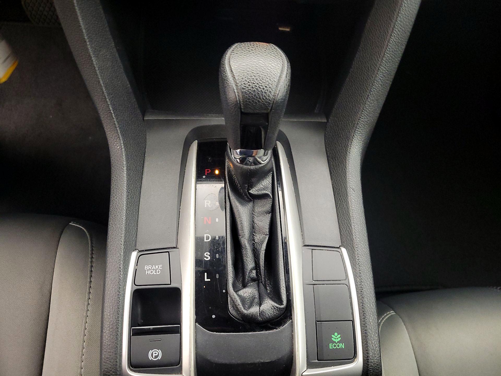 Thumbnail: 2019 Honda Civic - 17