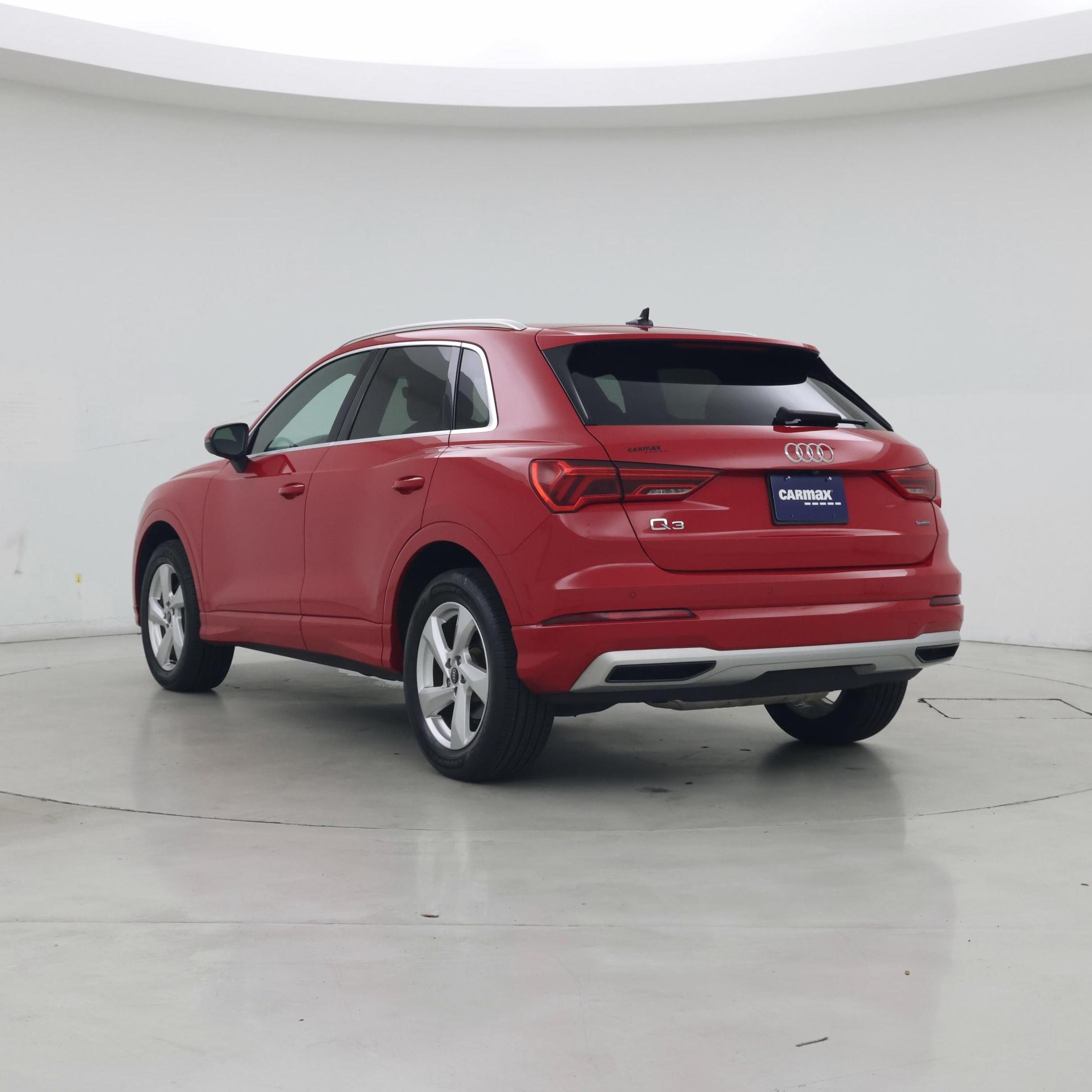 Thumbnail: 2021 Audi Q3 - 2