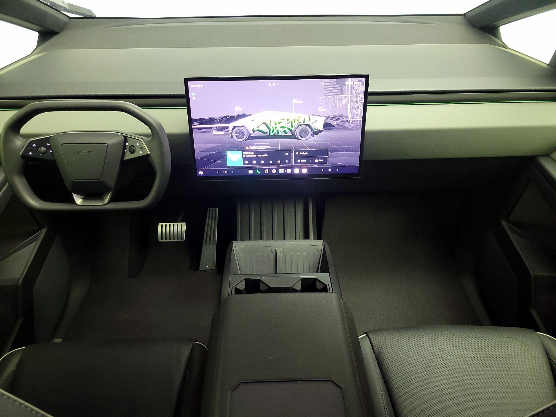 Thumbnail: 2025 Tesla Cybertruck - 9