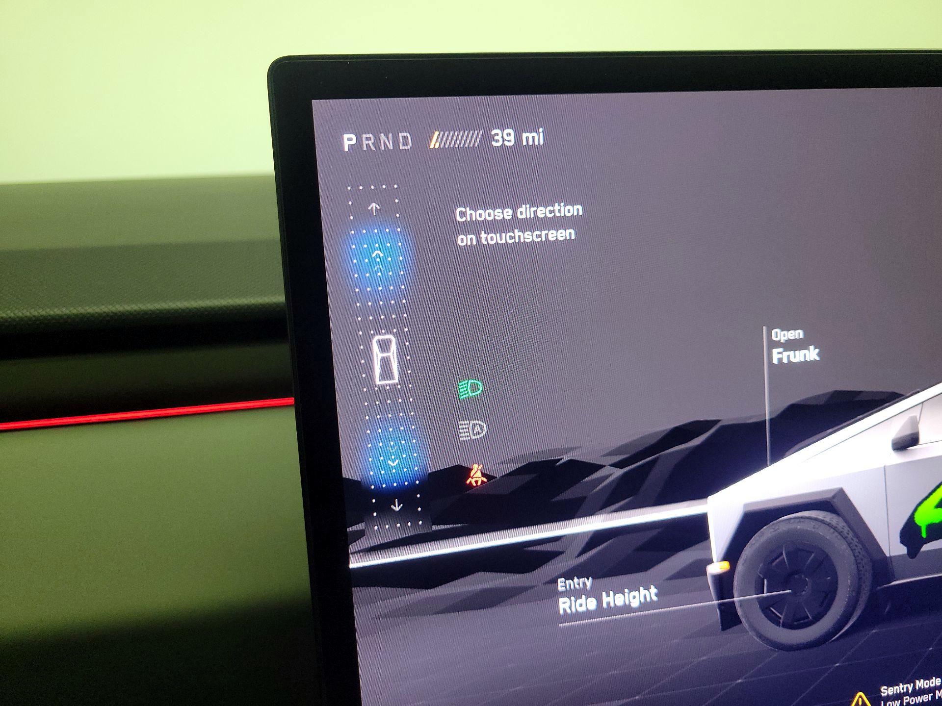 Thumbnail: 2025 Tesla Cybertruck - 17