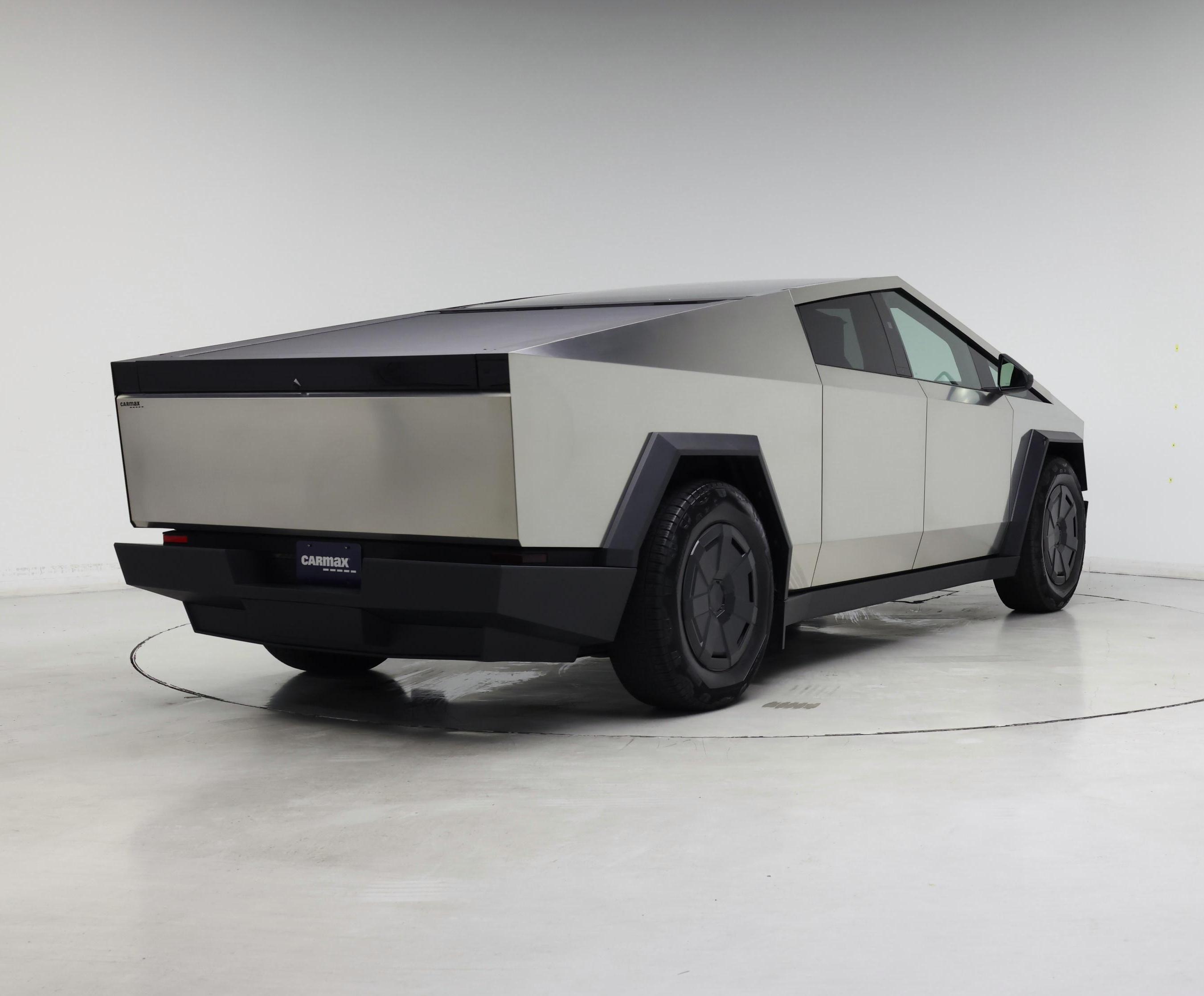 Thumbnail: 2025 Tesla Cybertruck - 8
