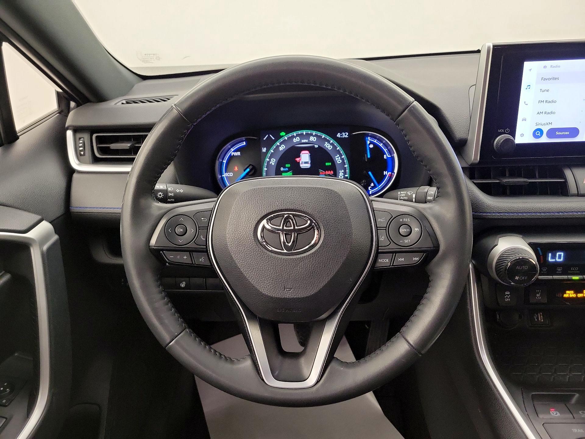 Thumbnail: 2024 Toyota RAV4 - 10
