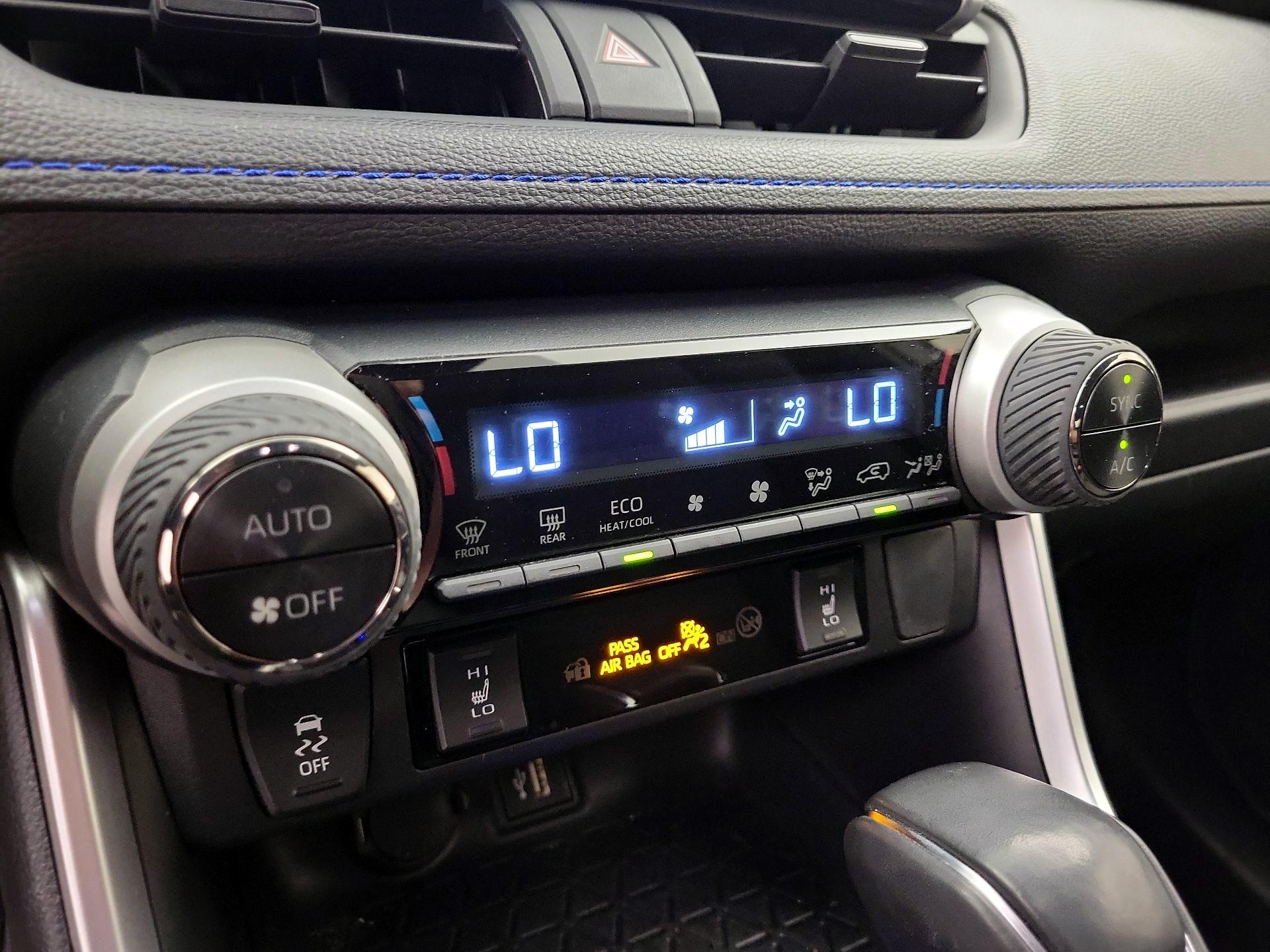 Thumbnail: 2024 Toyota RAV4 - 16
