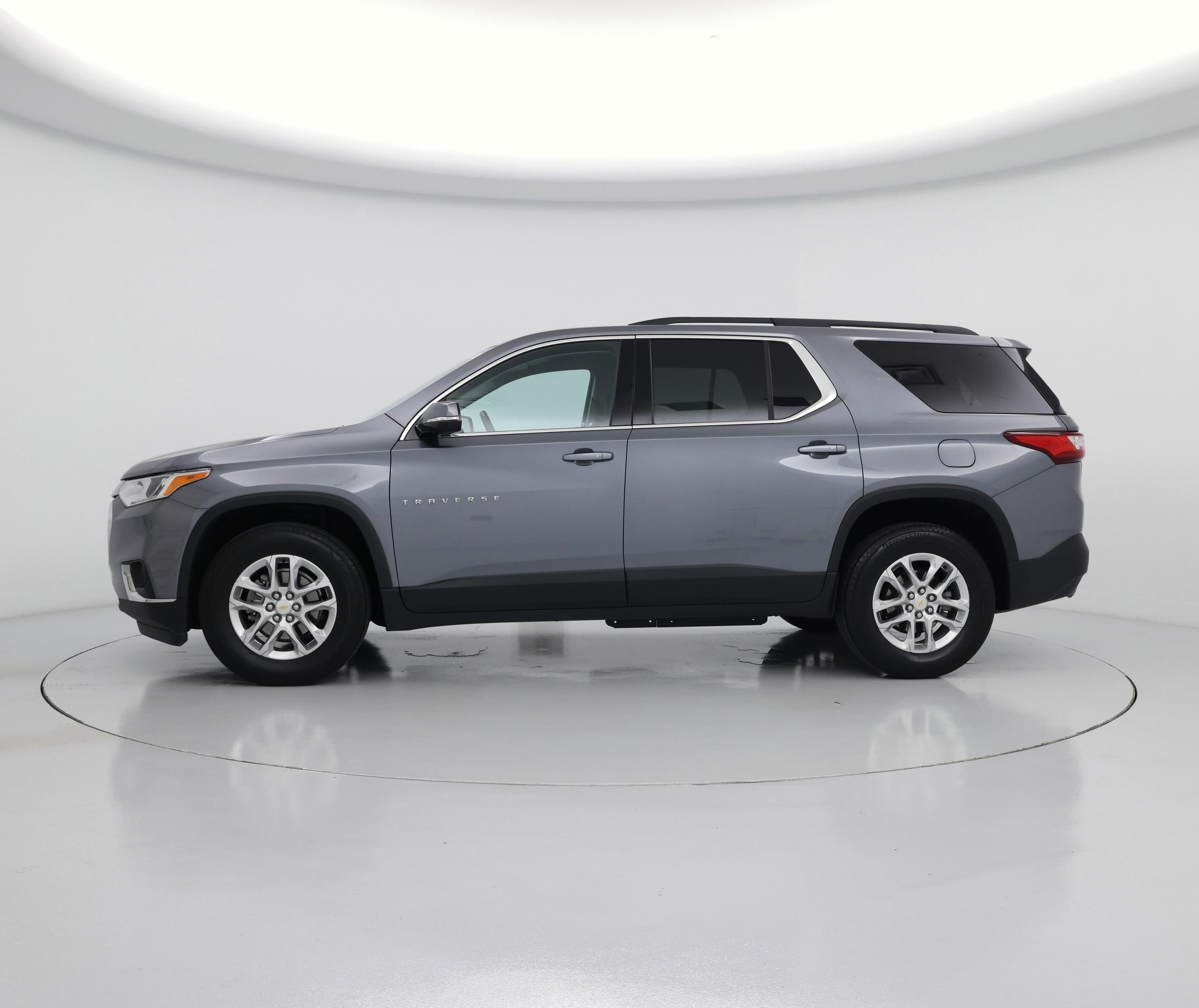 Thumbnail: 2020 Chevrolet Traverse - 3