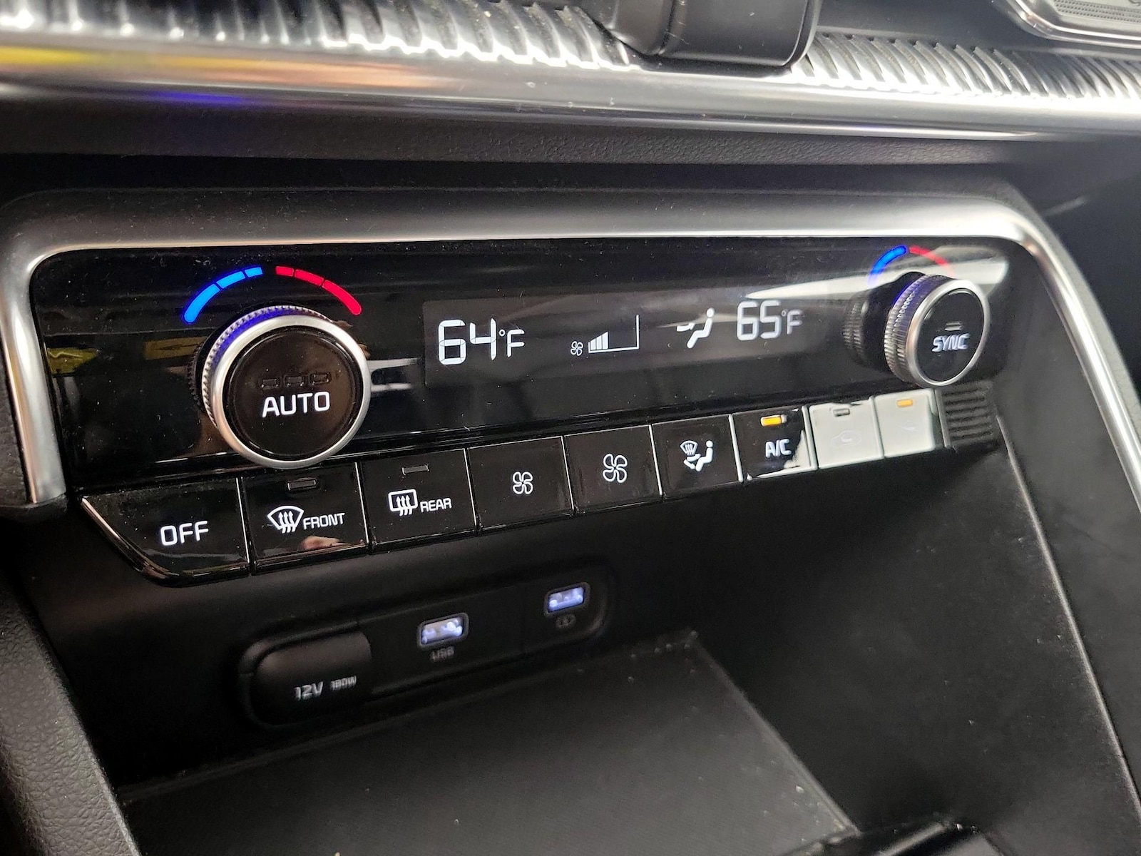 2024 Kia K5 EX - Photo 18