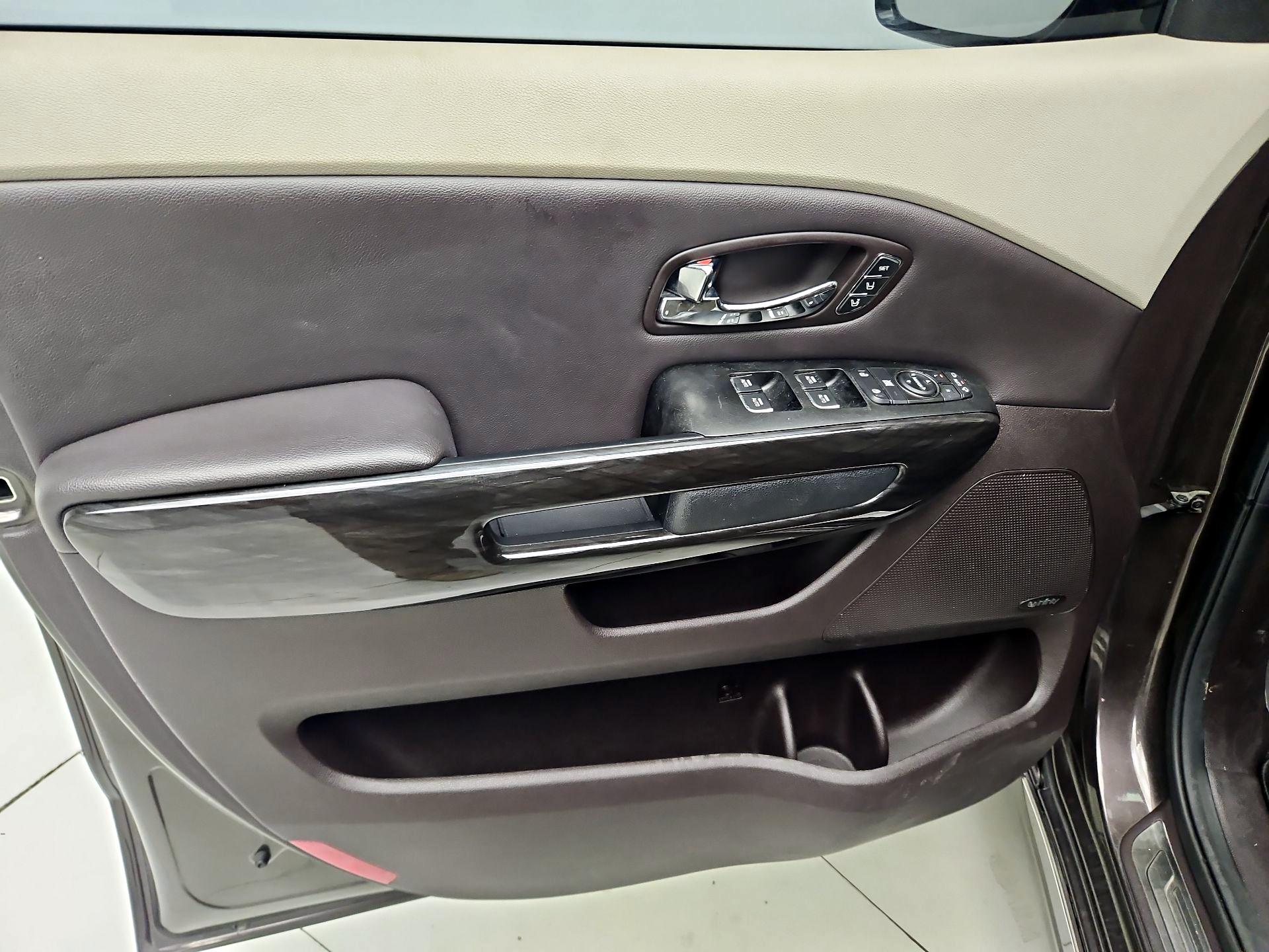 Thumbnail: 2016 Kia Sedona - 12