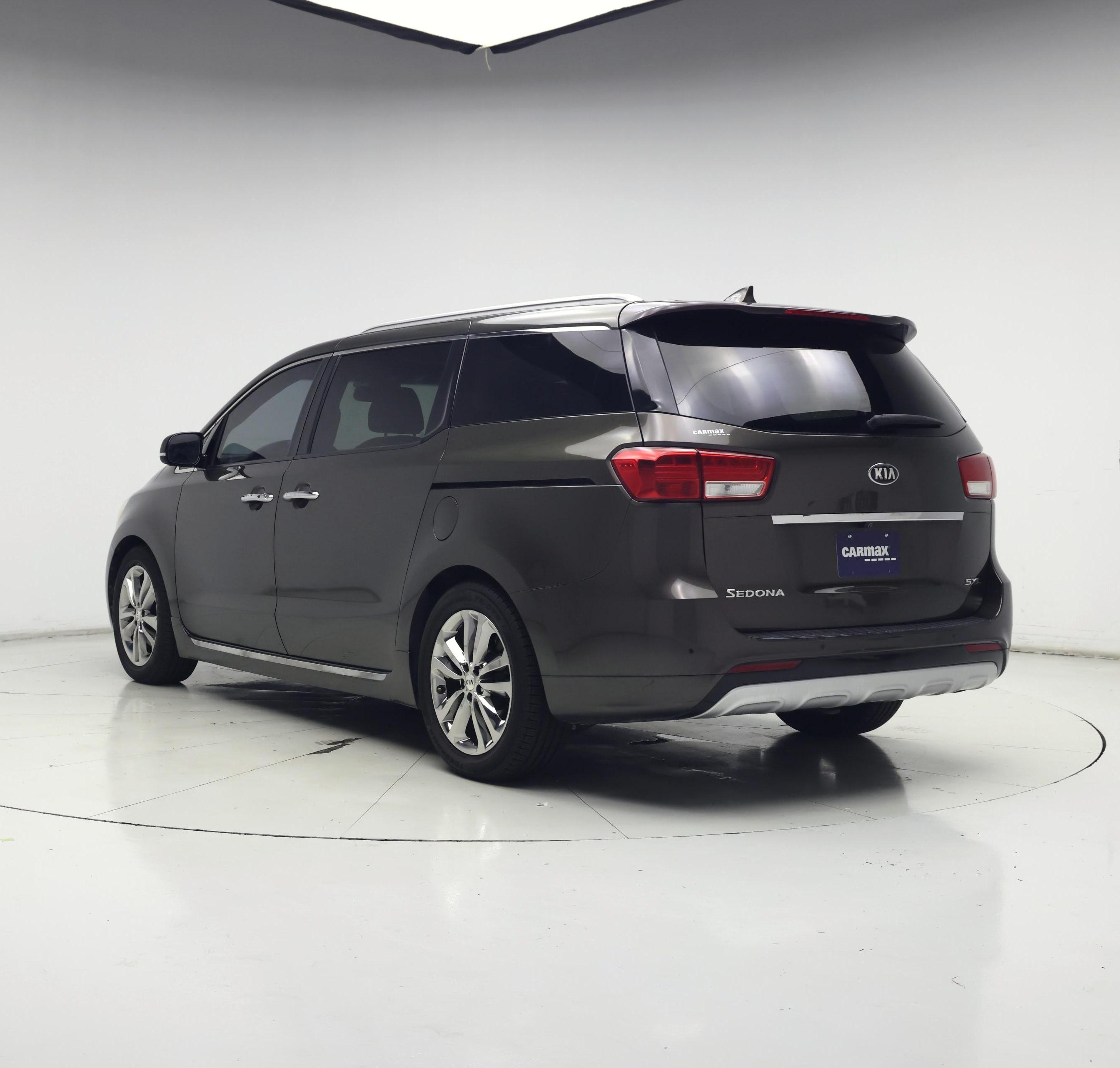 Thumbnail: 2016 Kia Sedona - 2