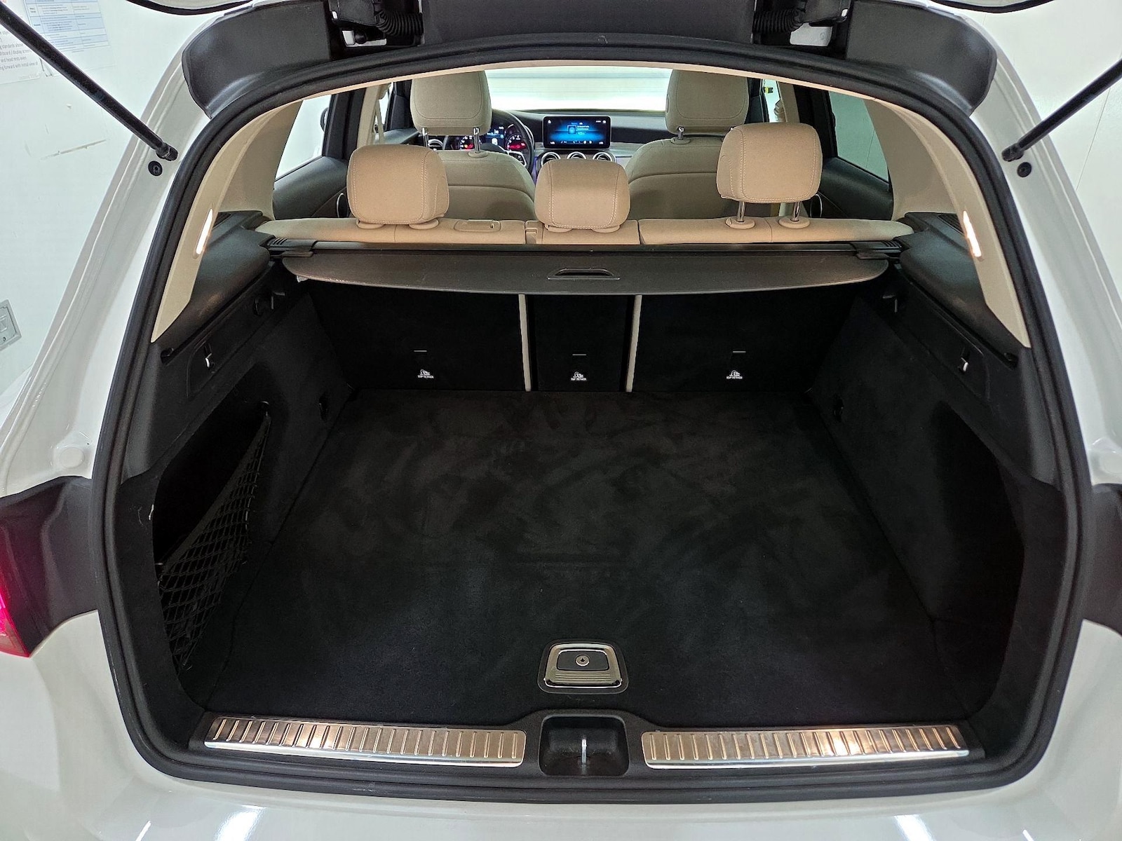 2021 Mercedes-Benz GLC GLC300 - Photo 21