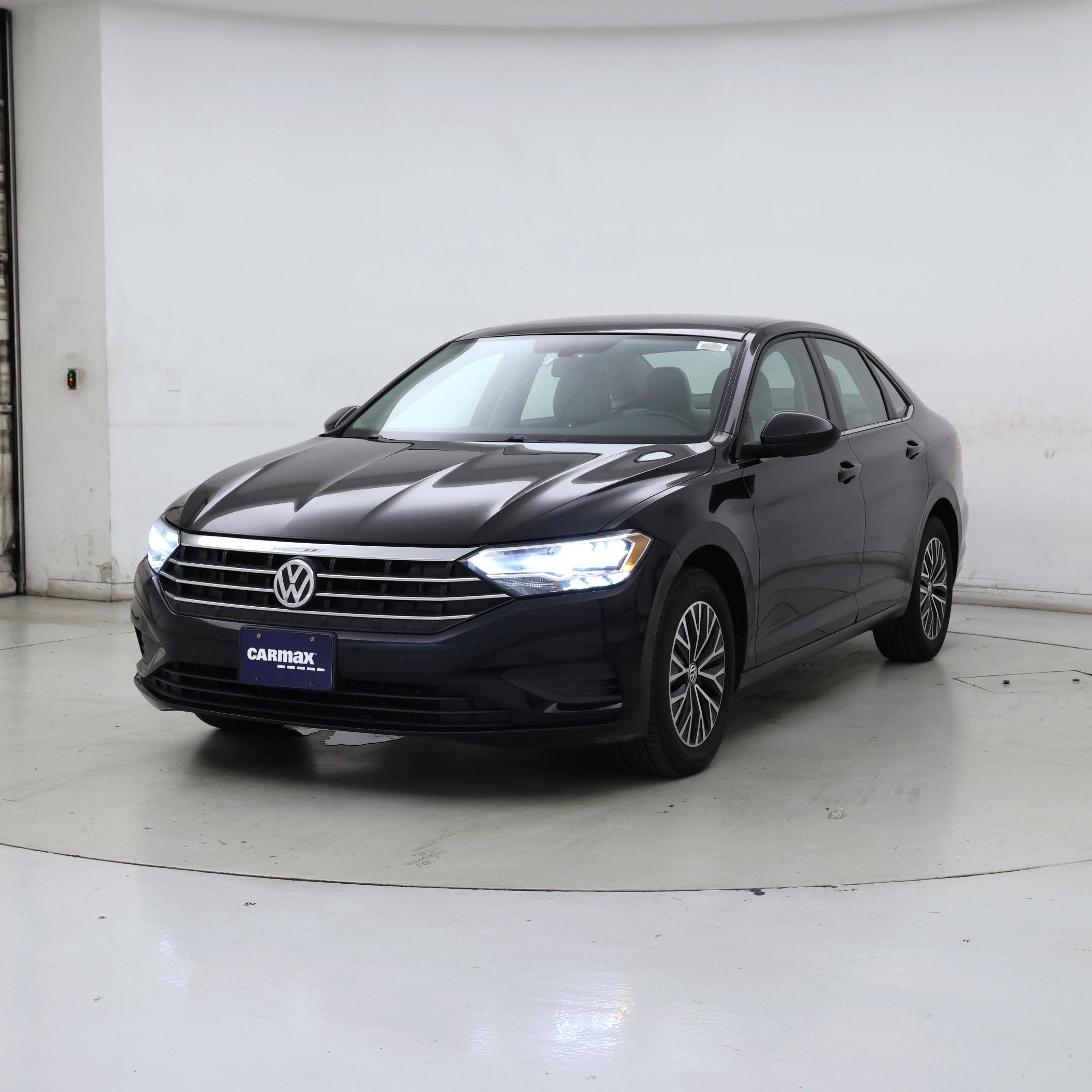 Thumbnail: 2019 Volkswagen Jetta - 4