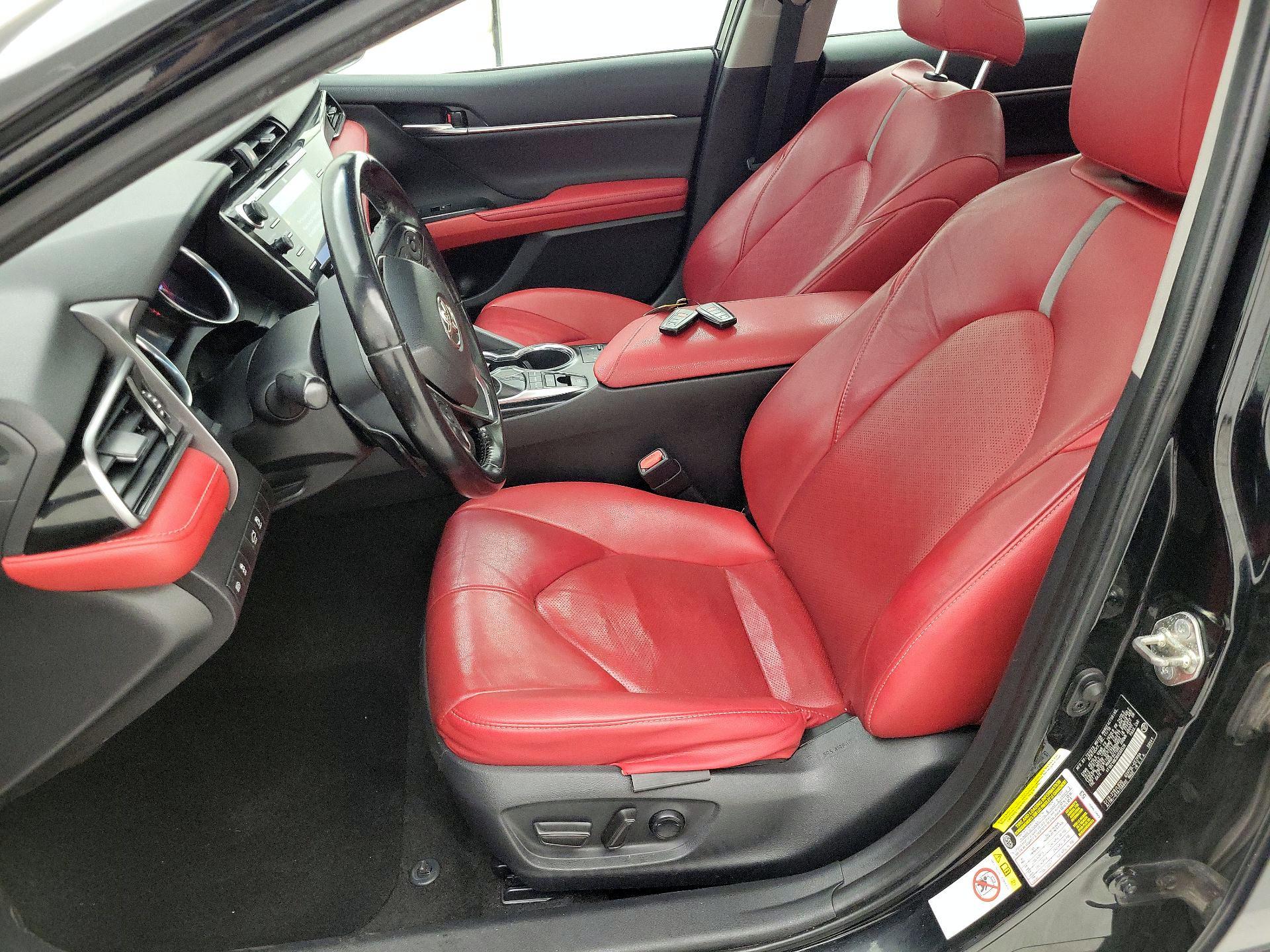 Thumbnail: 2019 Toyota Camry - 11
