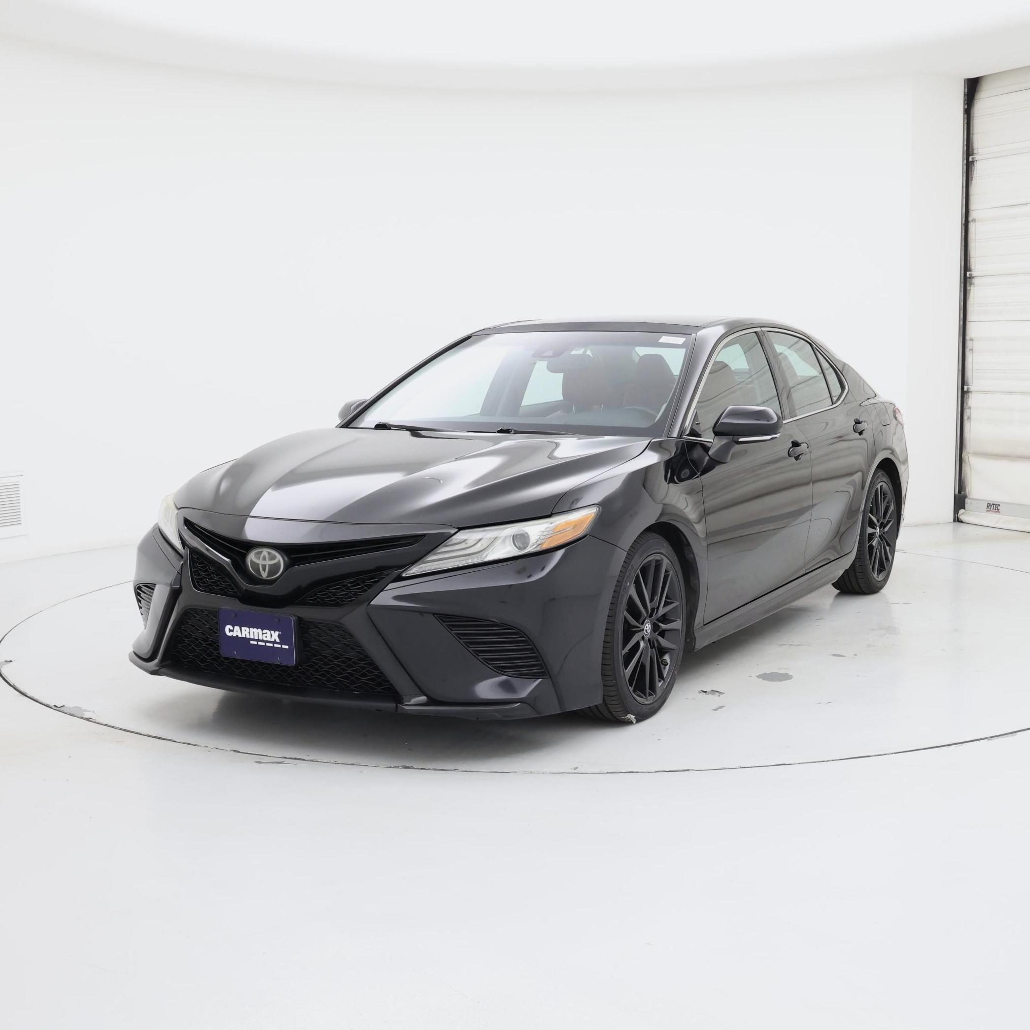 Thumbnail: 2019 Toyota Camry - 4