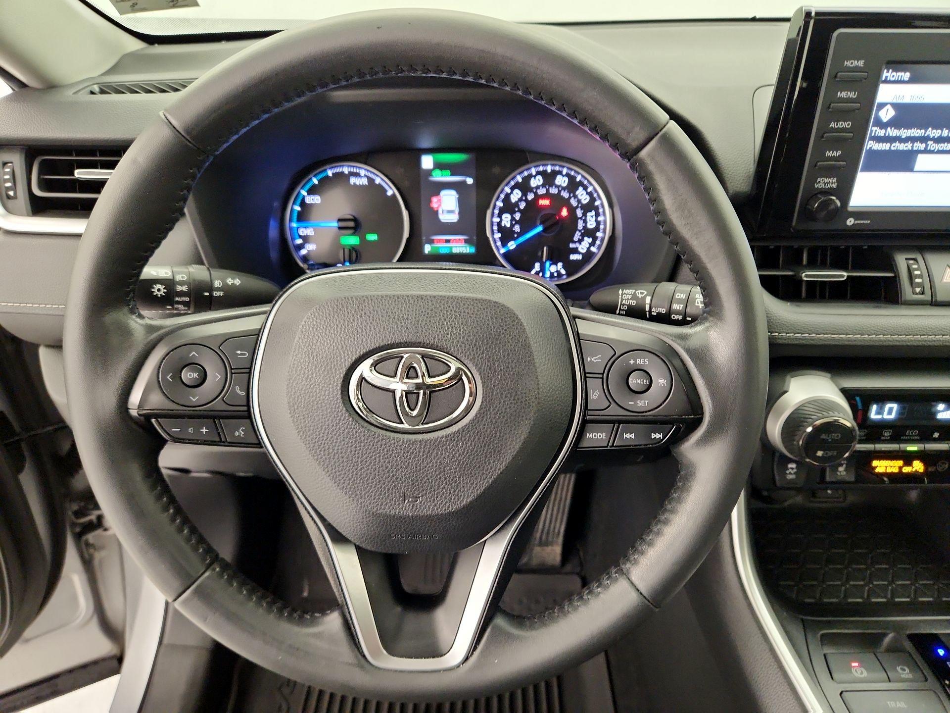 Thumbnail: 2021 Toyota RAV4 - 10