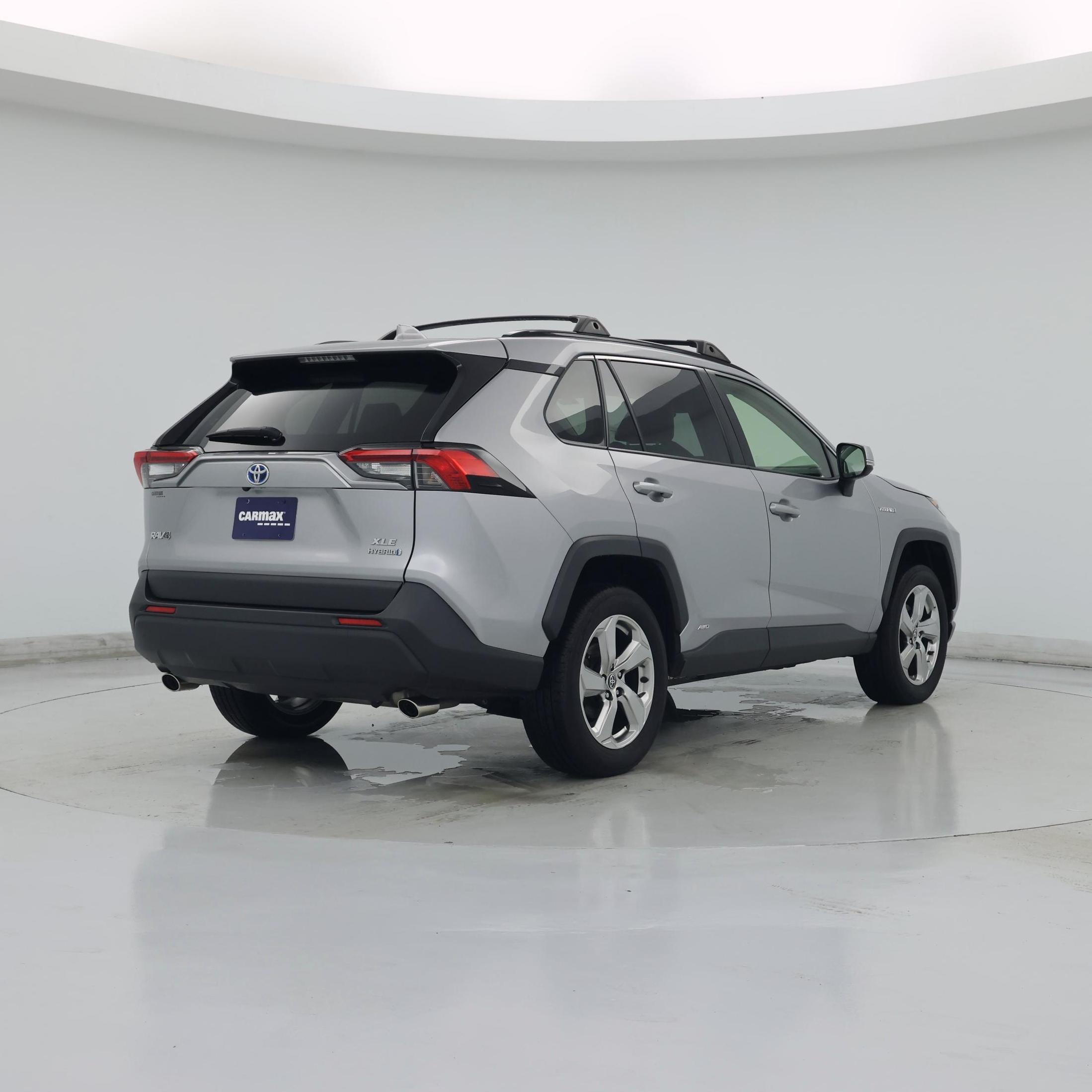 Thumbnail: 2021 Toyota RAV4 - 8