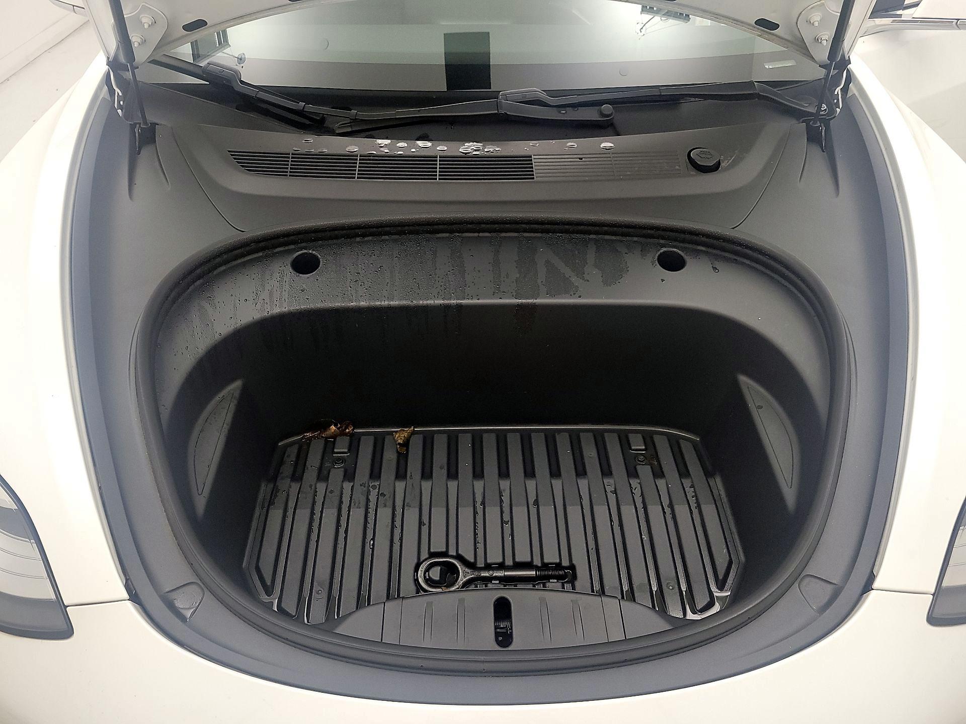 Thumbnail: 2020 Tesla Model 3 - 20