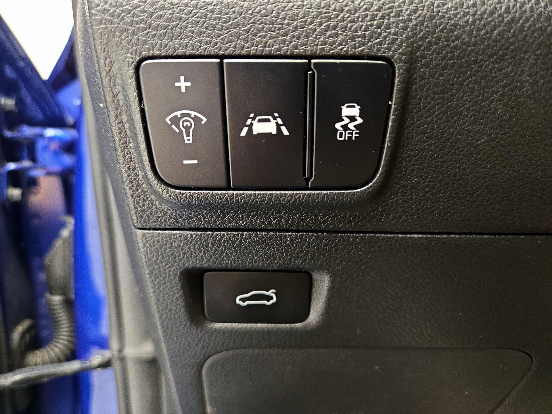 Thumbnail: 2021 Kia K5 - 13