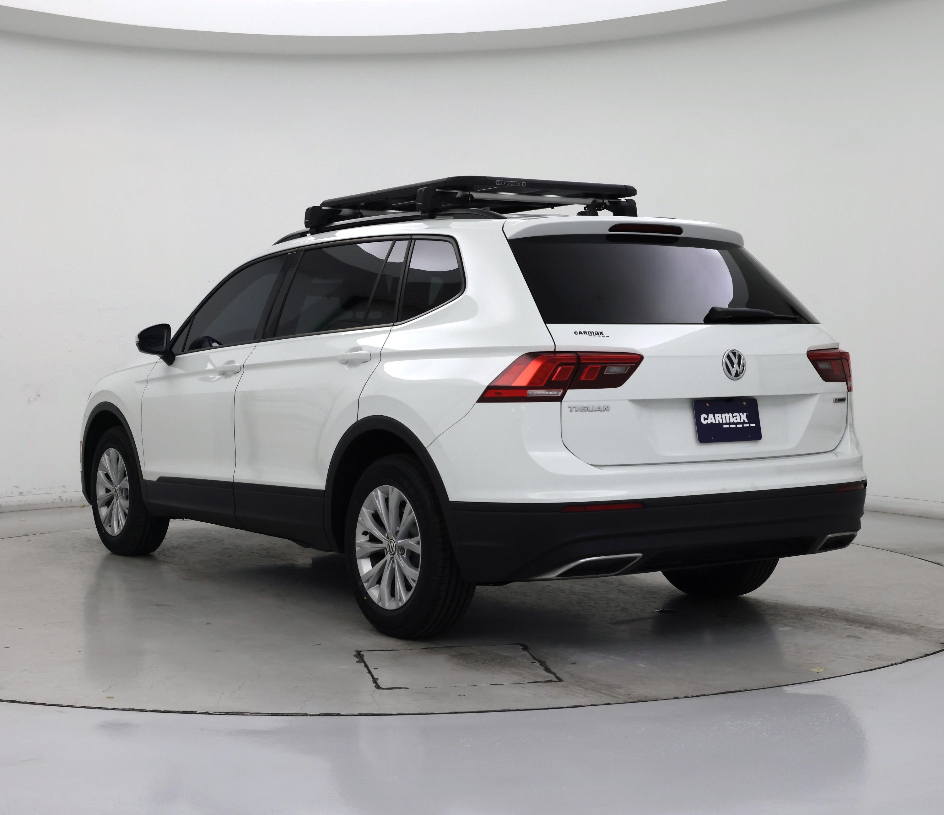 Thumbnail: 2020 Volkswagen Tiguan - 2