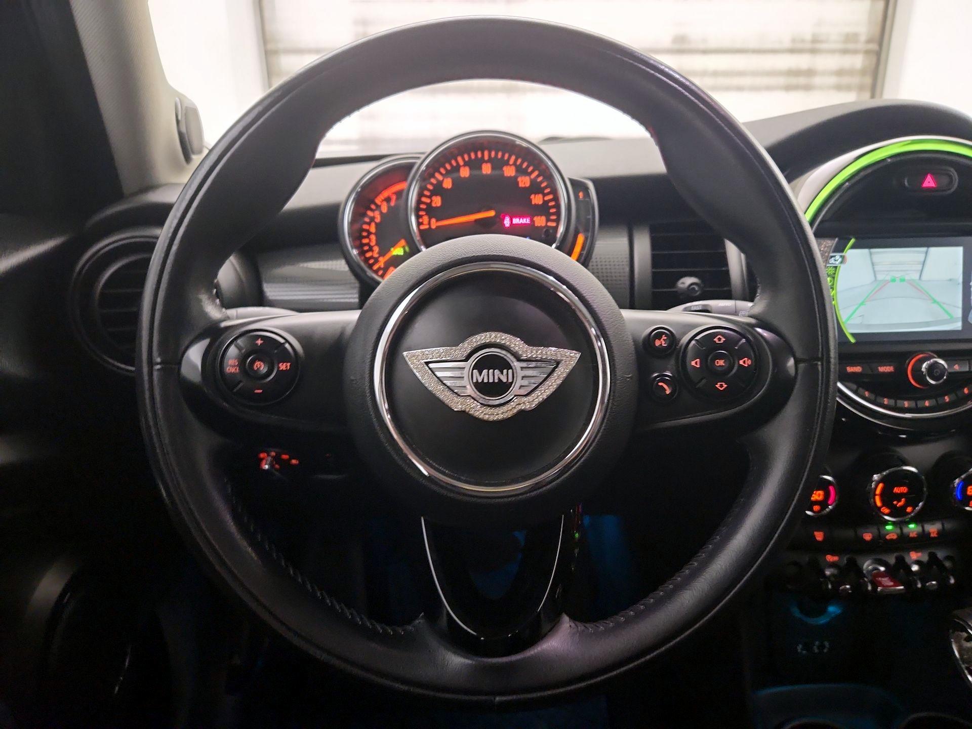 Thumbnail: 2018 MINI Cooper Hardtop - 10