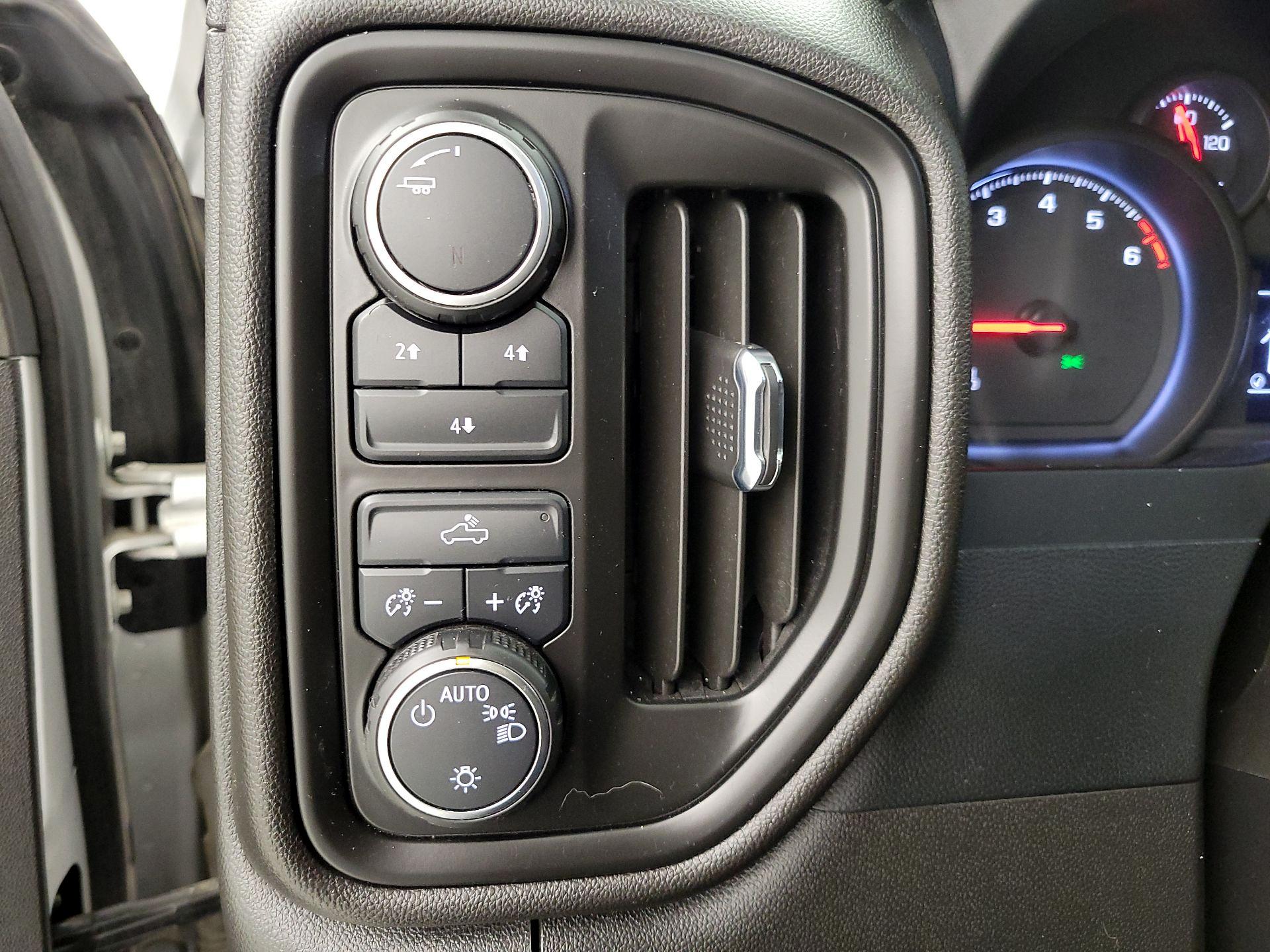 Thumbnail: 2023 Chevrolet Silverado 2500 - 13