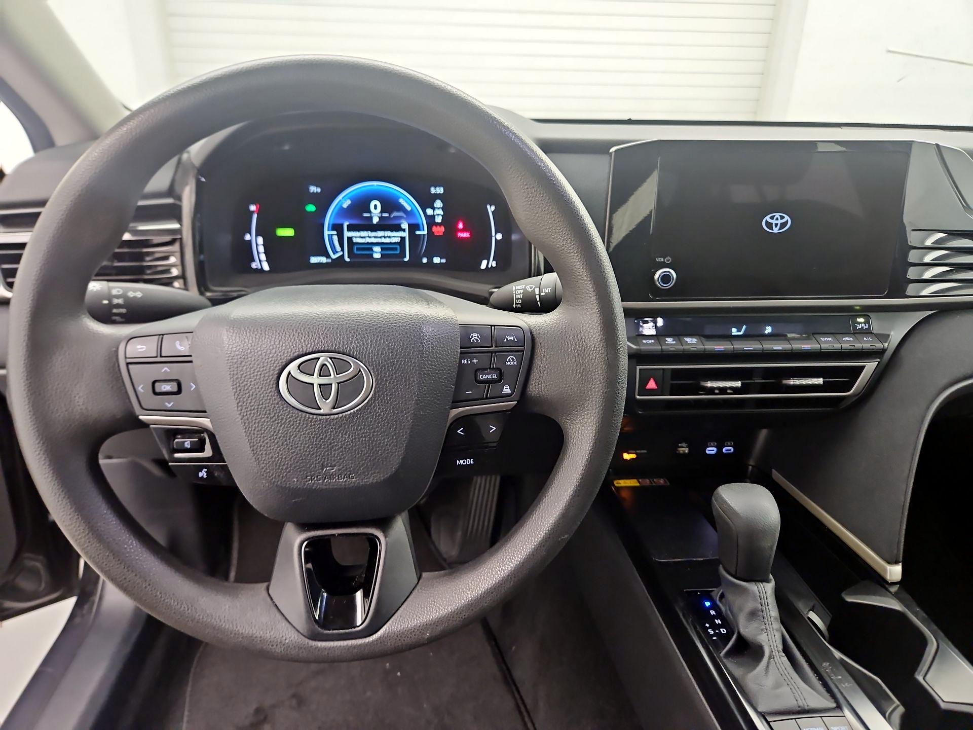 Thumbnail: 2025 Toyota Camry - 9