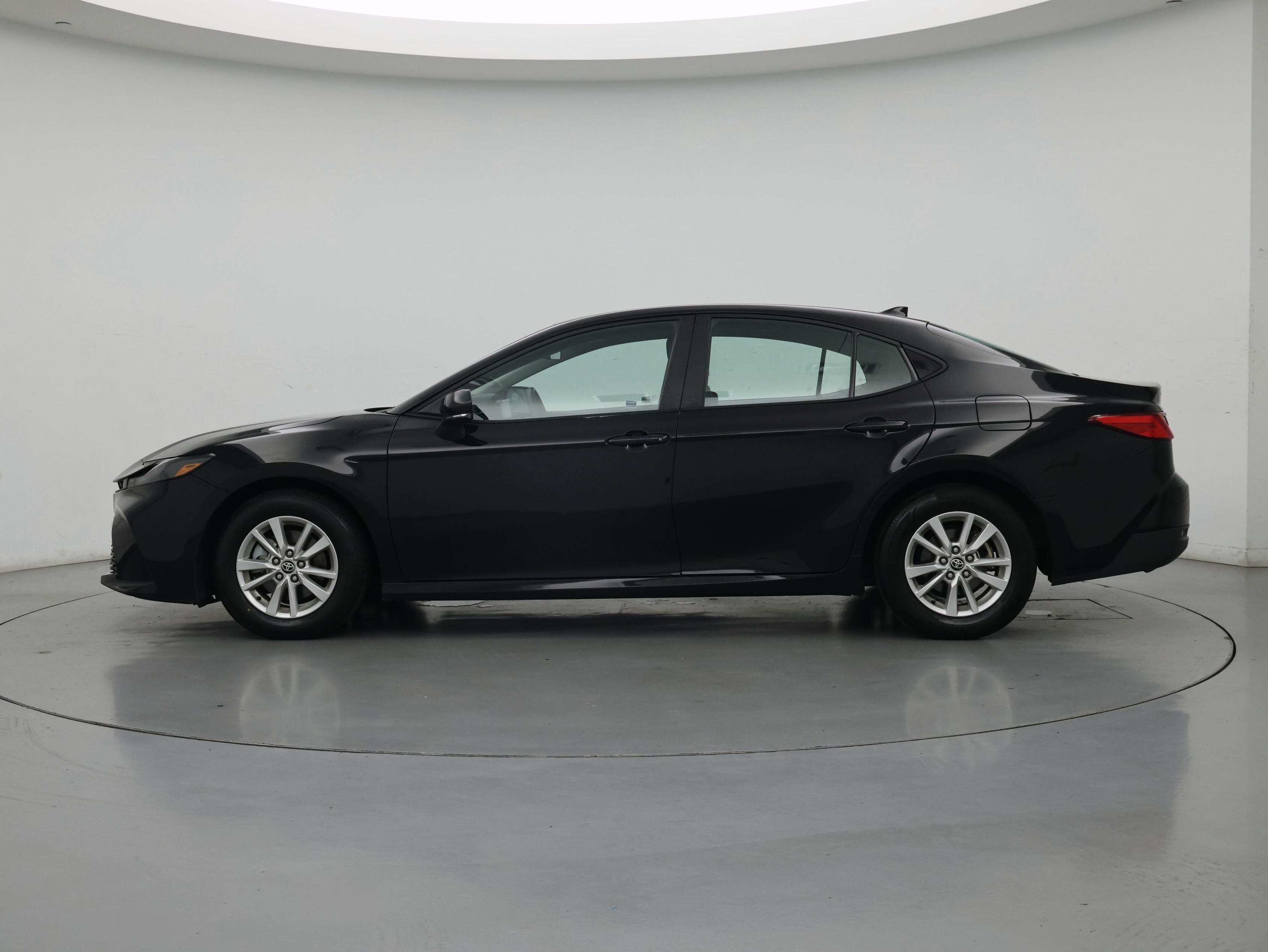 Thumbnail: 2025 Toyota Camry - 3