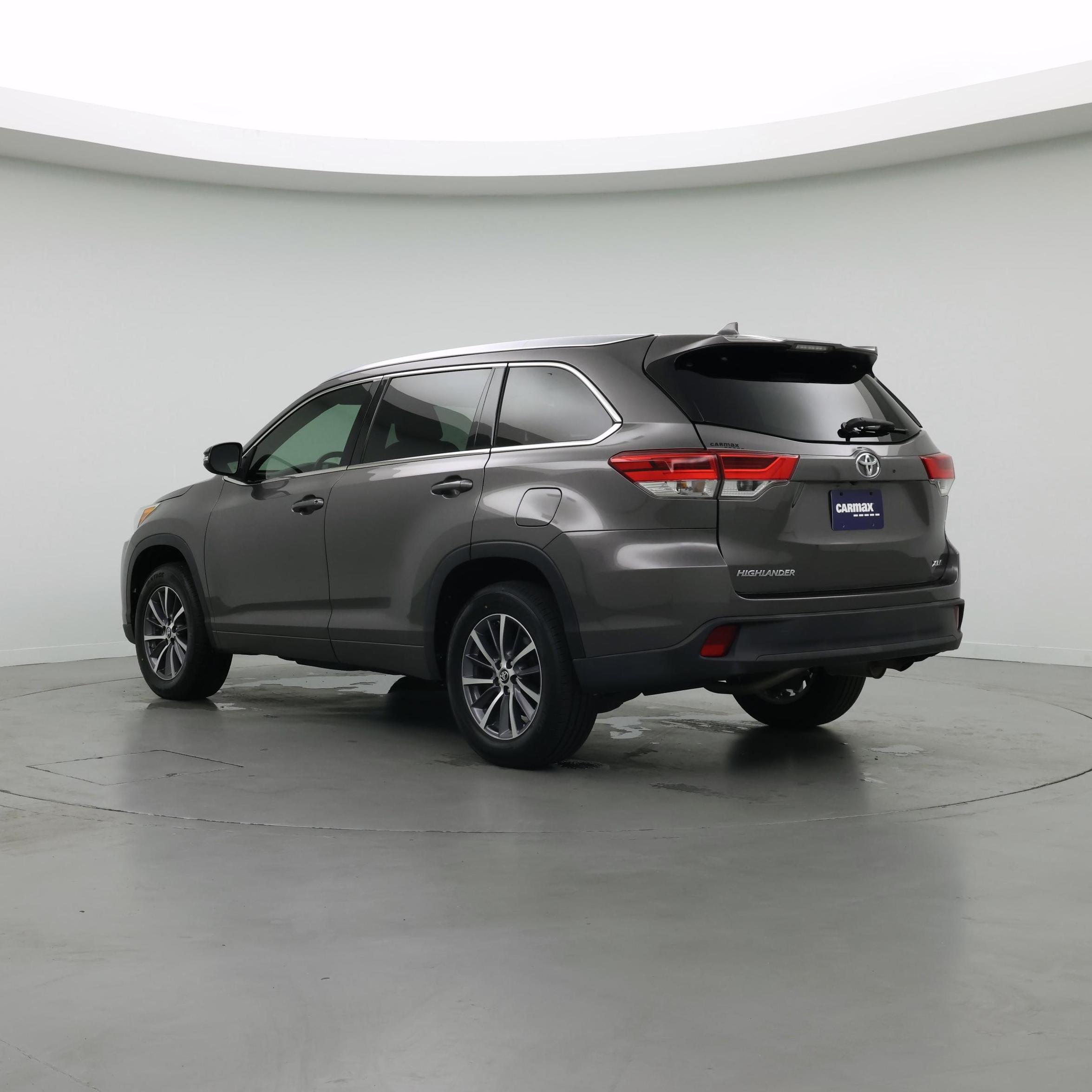 Thumbnail: 2017 Toyota Highlander - 2