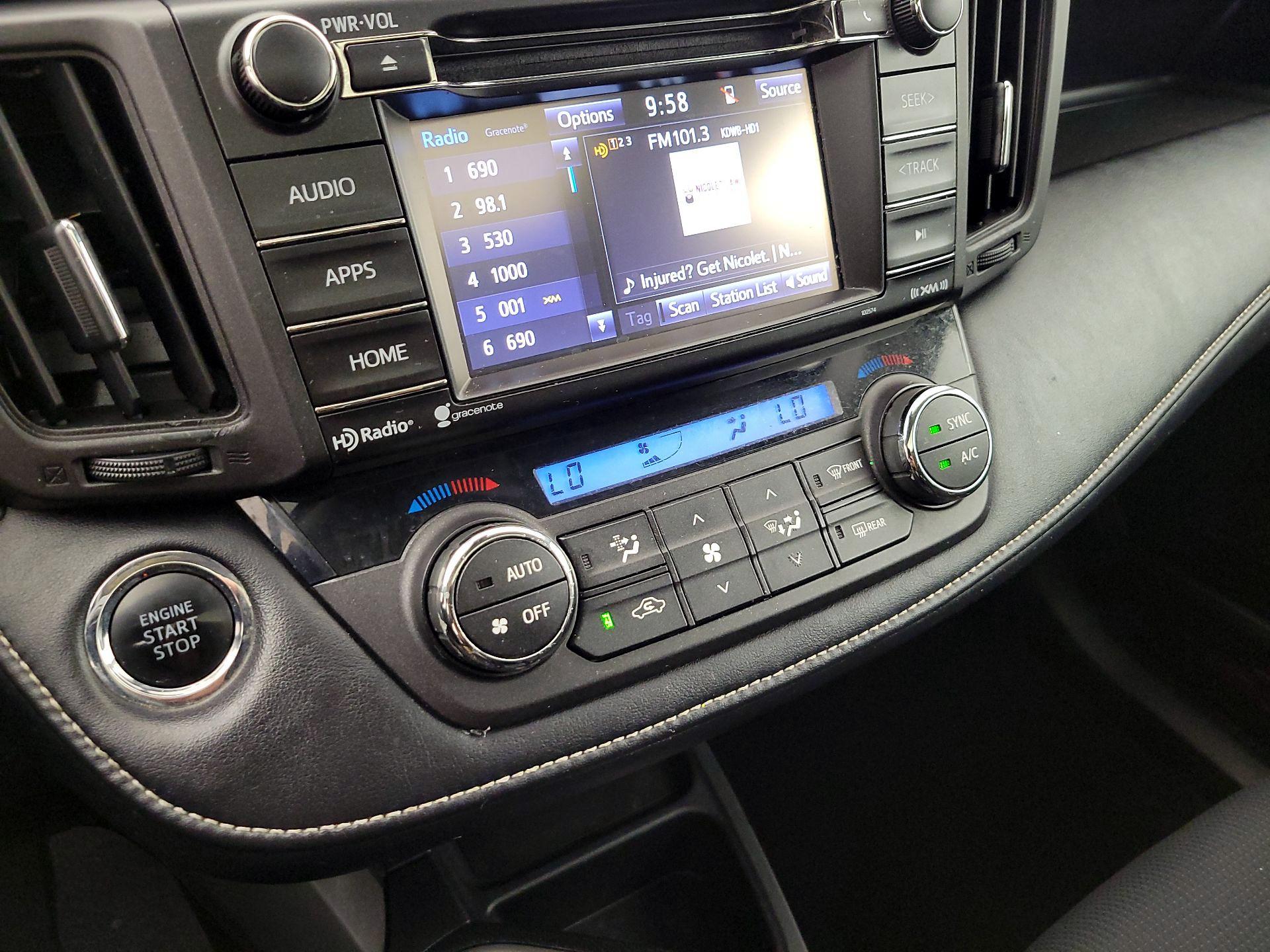 Thumbnail: 2018 Toyota RAV4 - 16