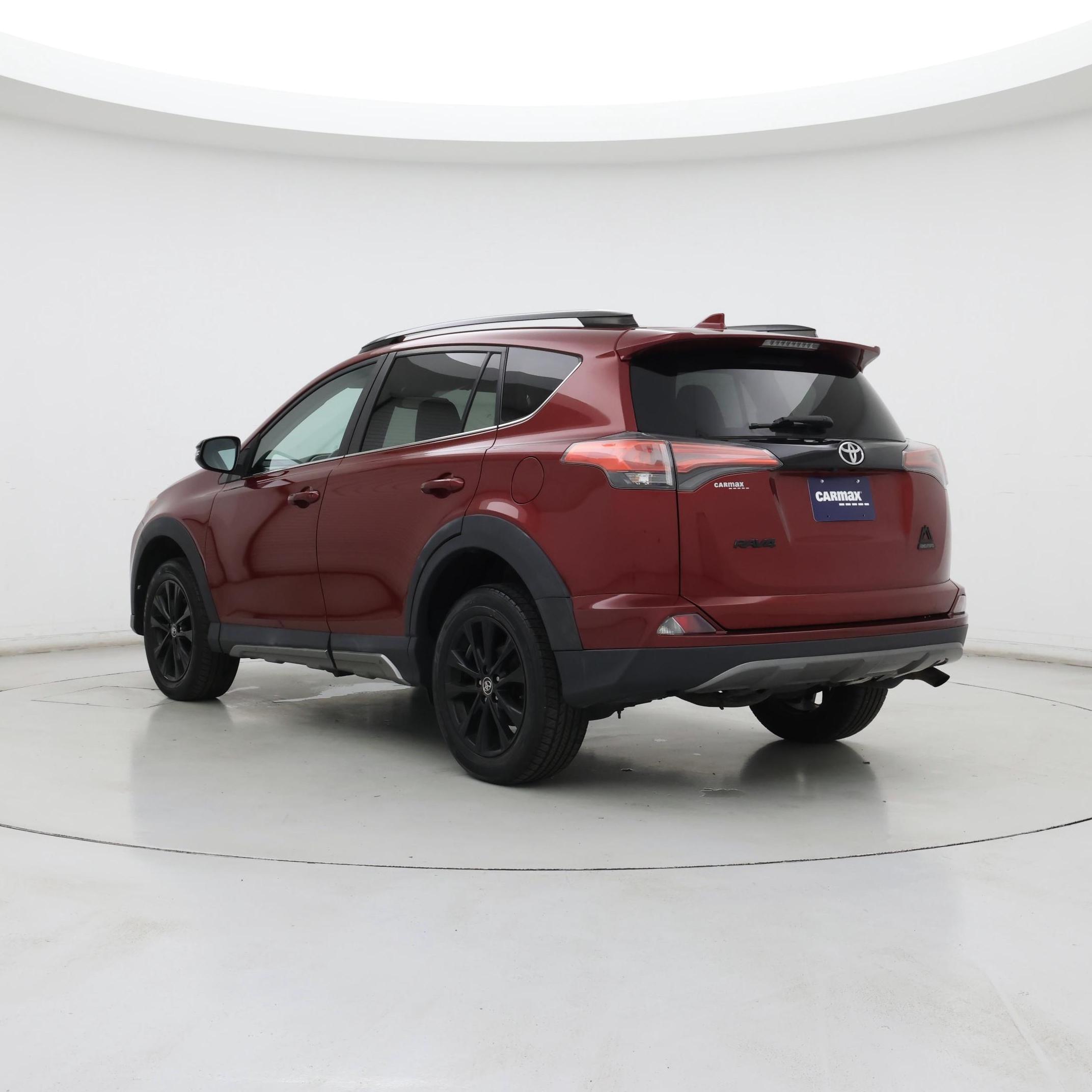 Thumbnail: 2018 Toyota RAV4 - 2